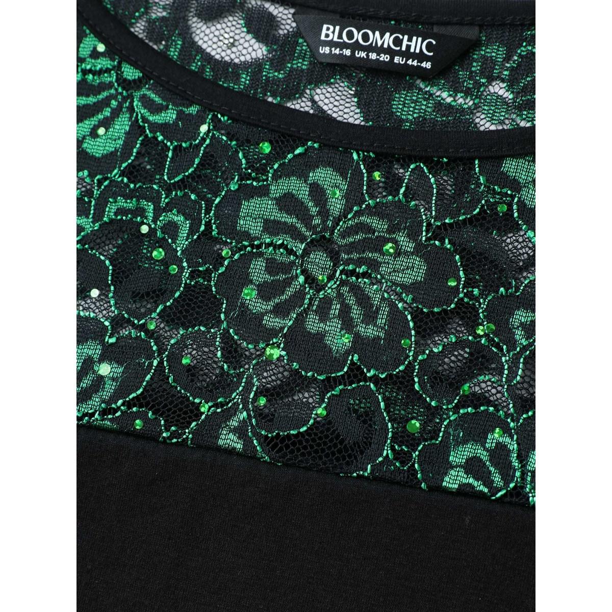 Plus Size Lace Neck Sequins Color Contrast T-Shirt Black Women Elegant Texture Round Neck Everyday T-shirts BloomChic 28/5X Product Image