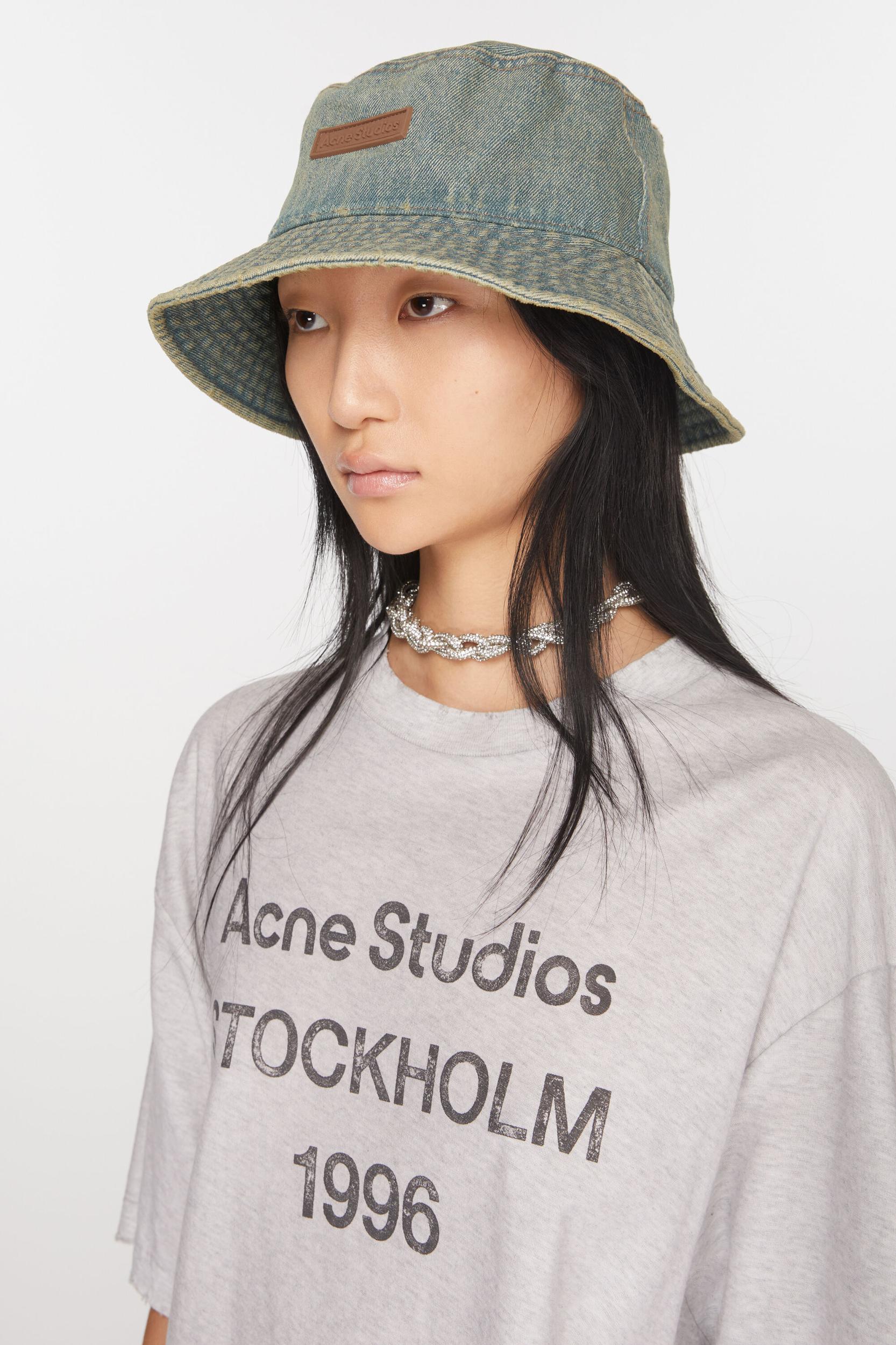 Denim bucket hat Product Image