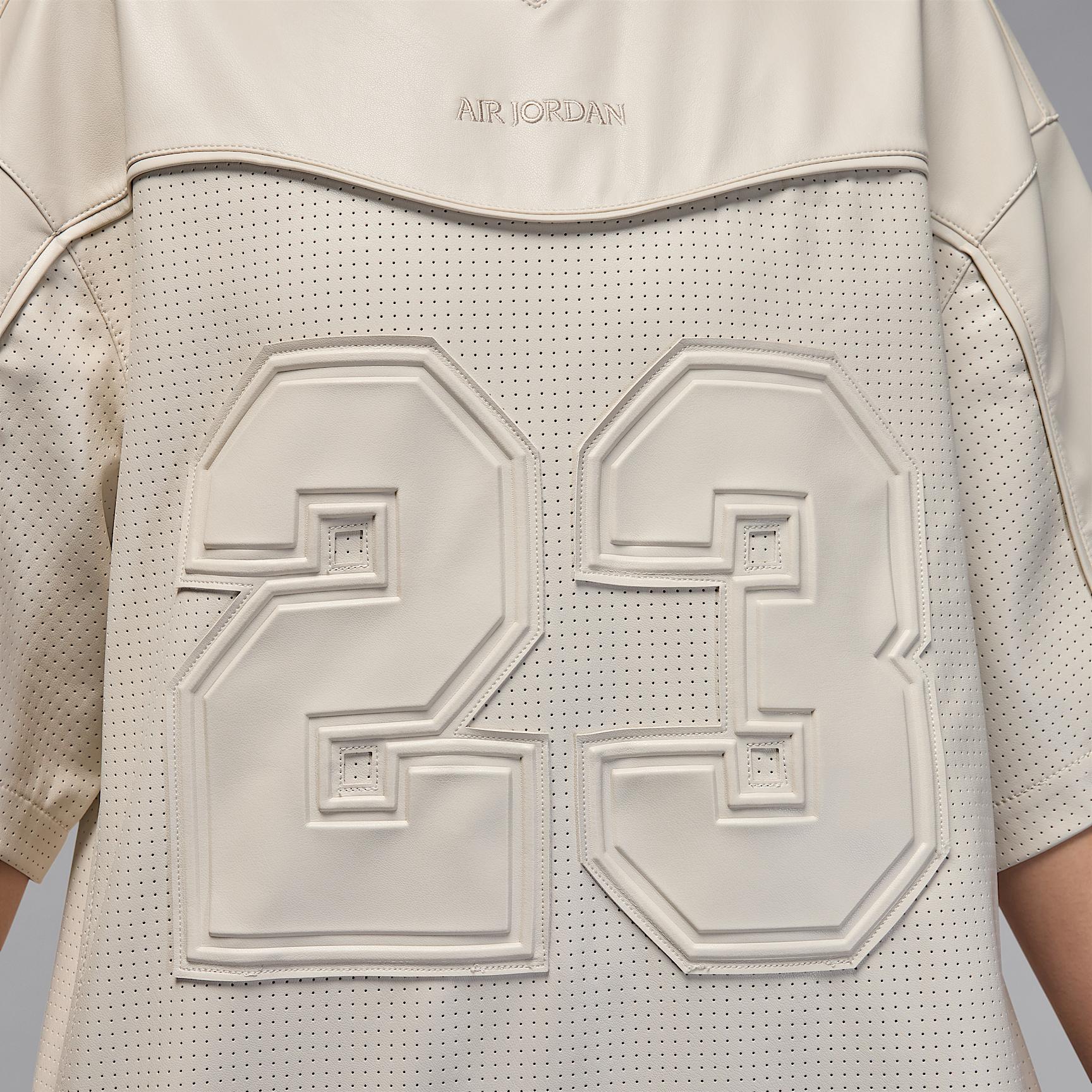 Womens Air Jordan Dress | HQ9184-104 Product Image