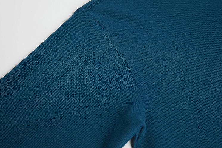 RT No. 3204 ROUND NECK SWEATER Product Image