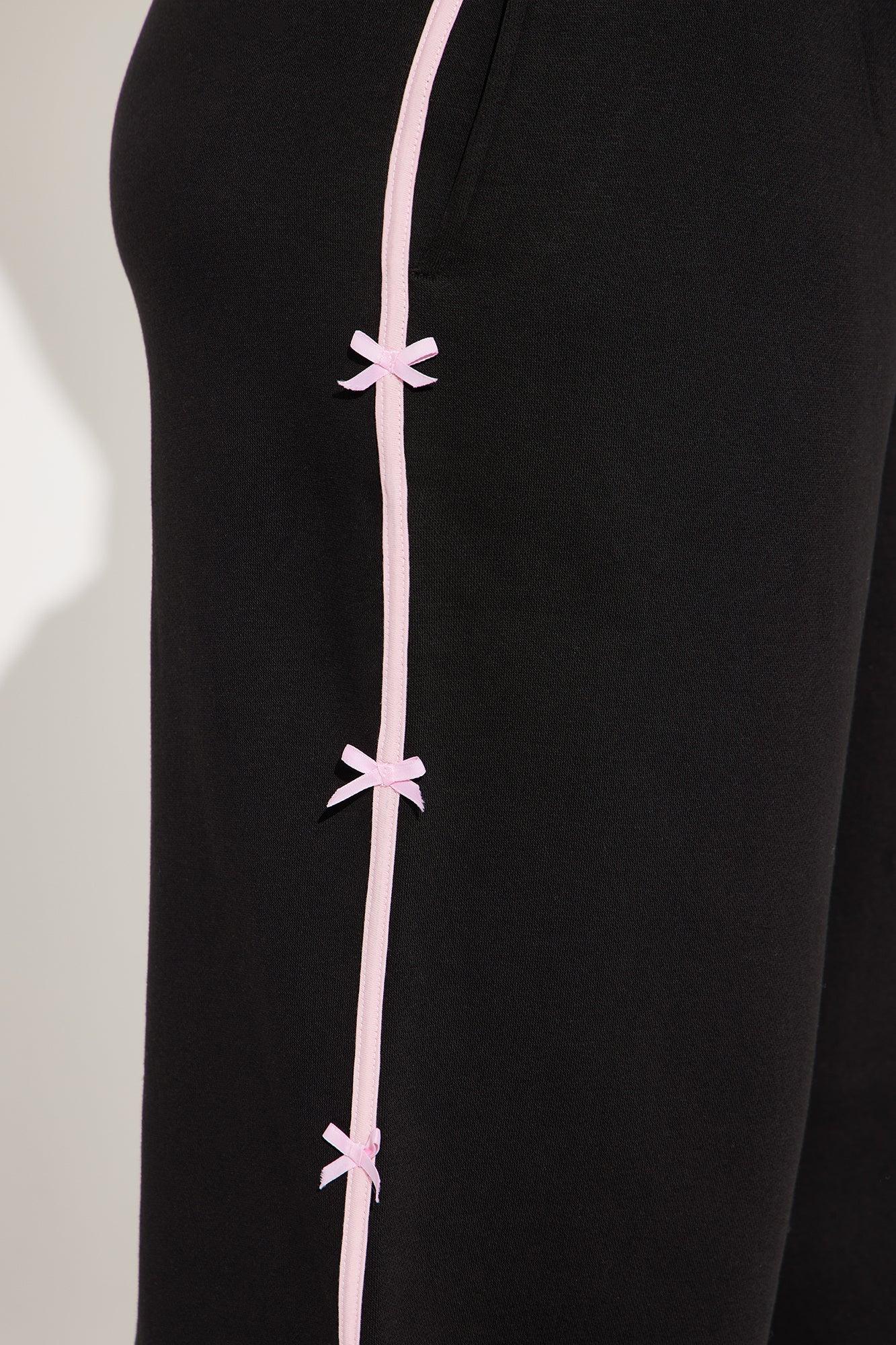 Sara Wide Leg Striped Fleece Pant - Black Product Image