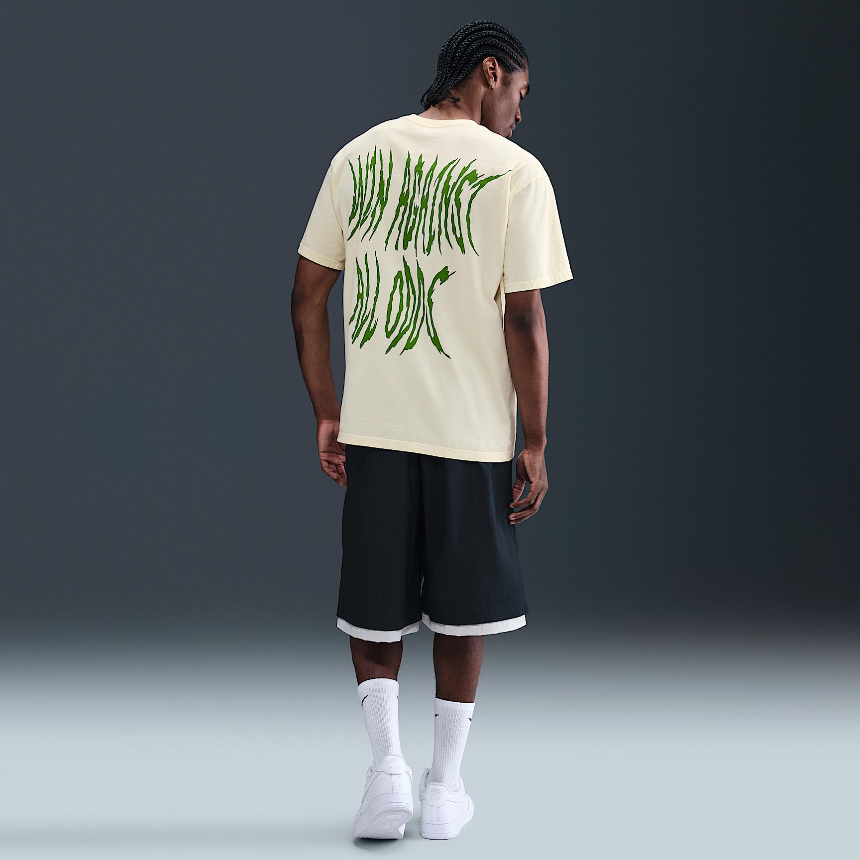Nike Mens Max90 T-Shirt | HV1675-551 Product Image