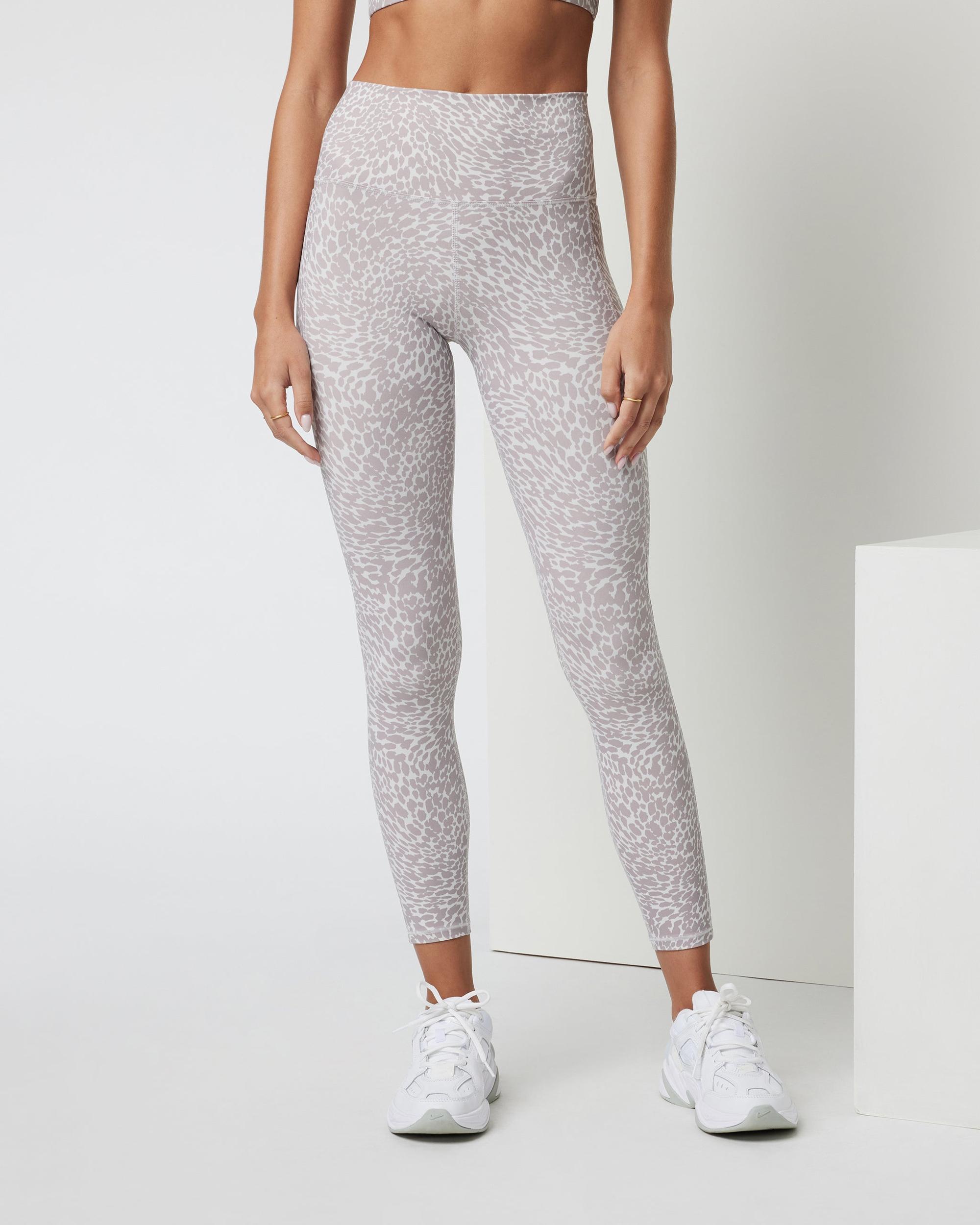 Studio Pocket Legging Product Image