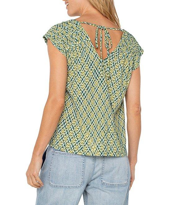 Liverpool Los Angeles Knit Chevron Print V-Neck Short Dolman Sleeve Top Product Image