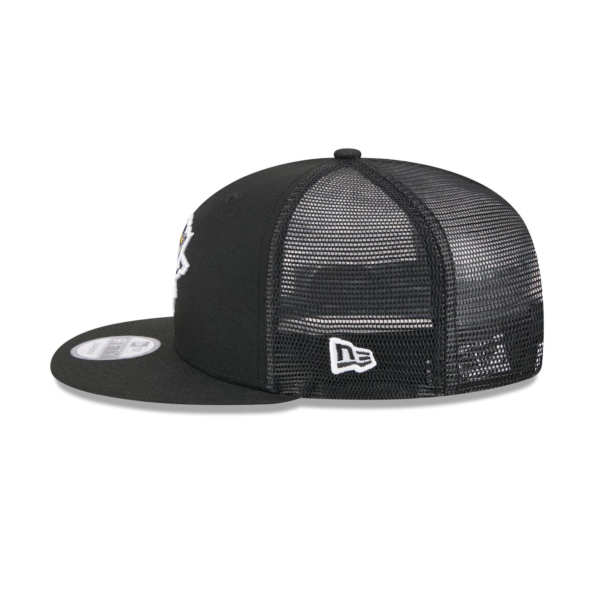 Toronto Maple Leafs Team Tag 9FIFTY Trucker Hat Male Product Image