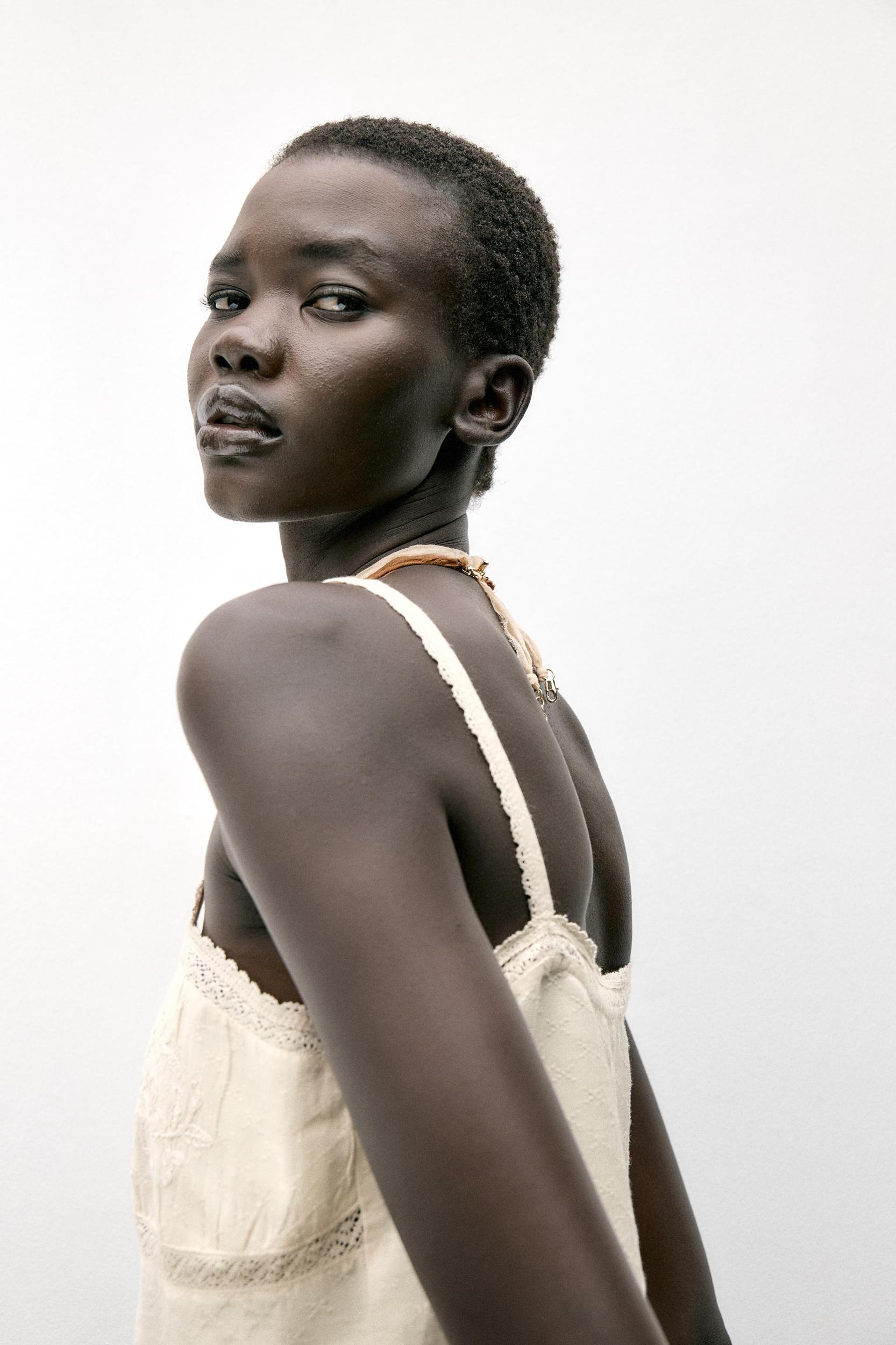 EMBROIDERED LACE TOP Product Image