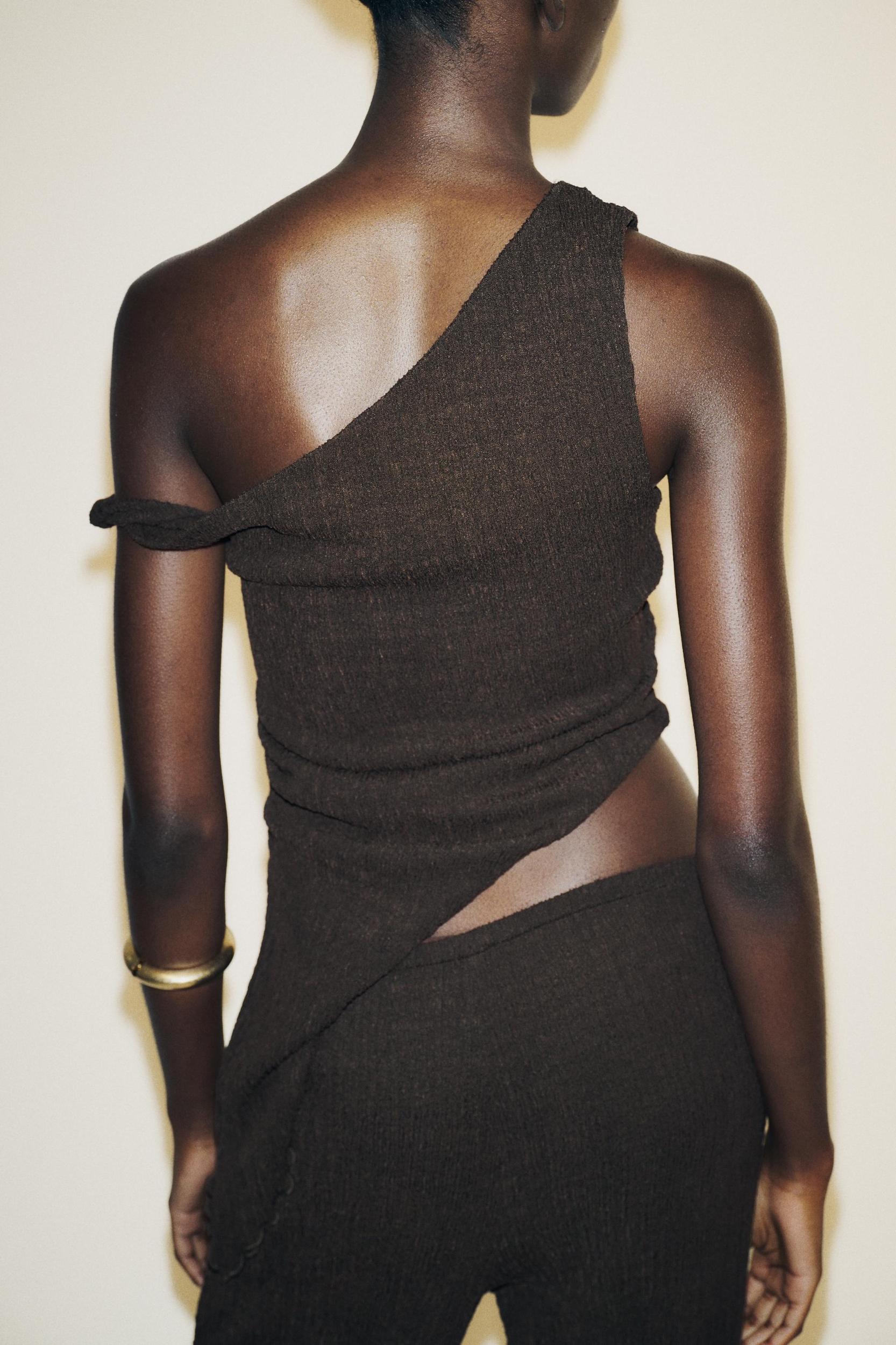 ASYMMETRIC TEXTURED TOP Product Image