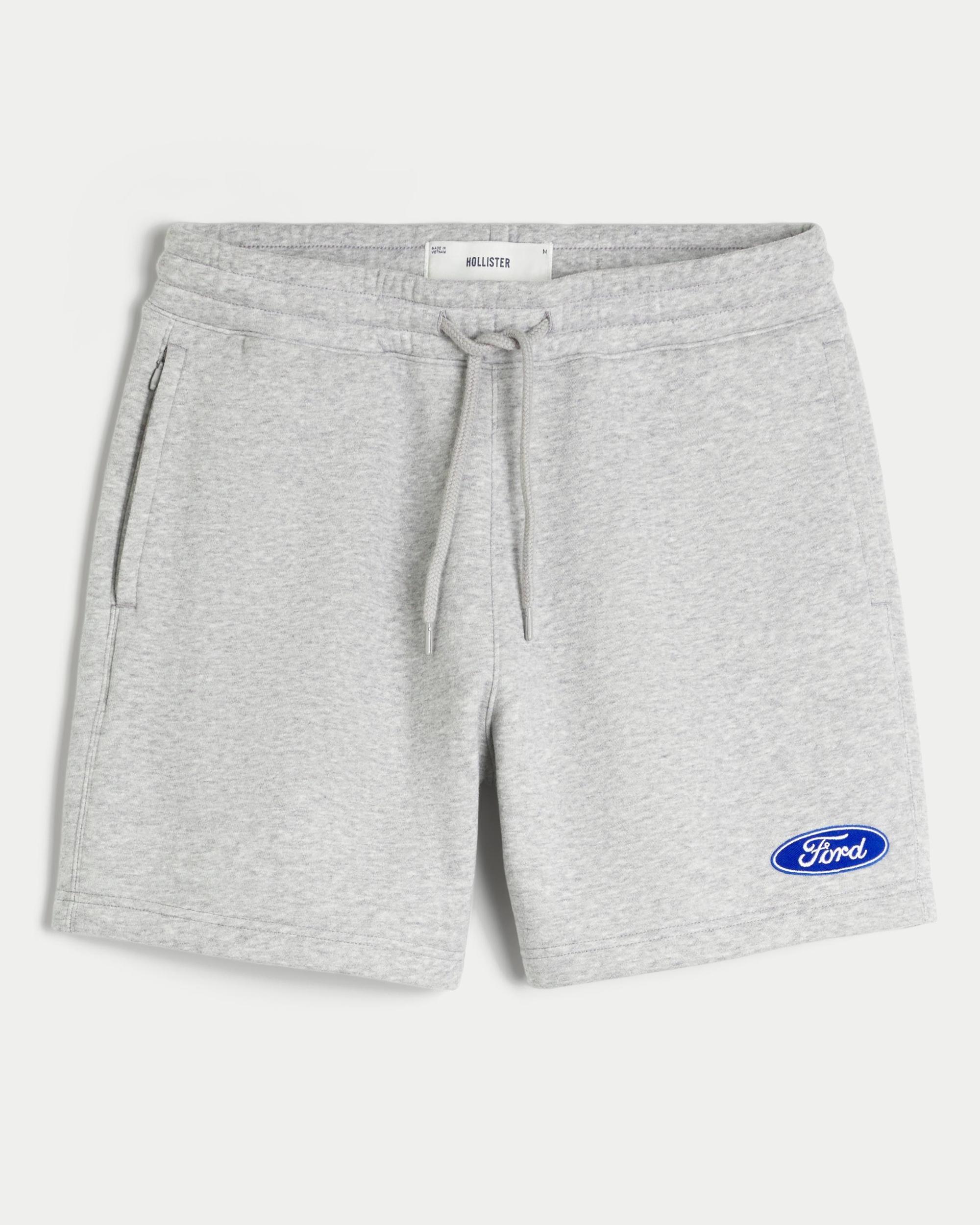 Mid-Thigh Loose Fleece Shorts Product Image