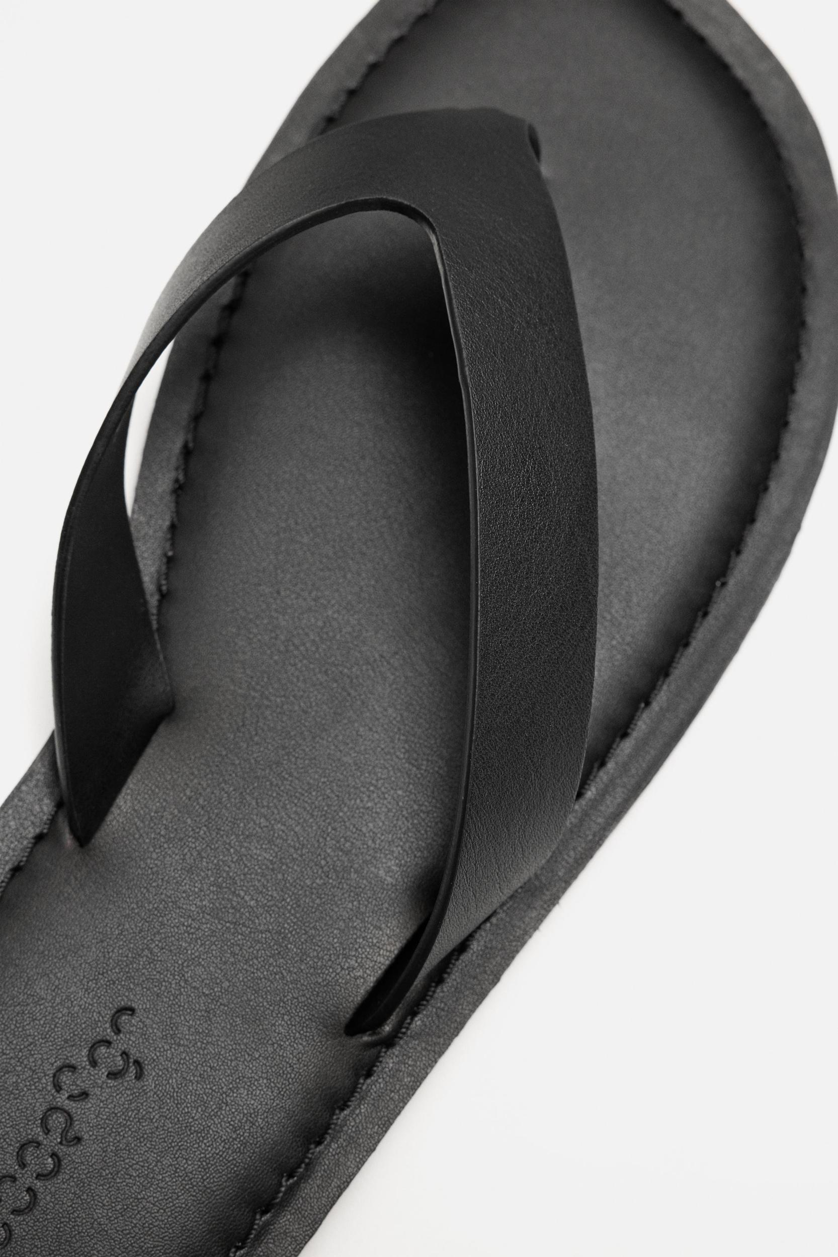 STRAPPY LEATHER SANDALS Product Image