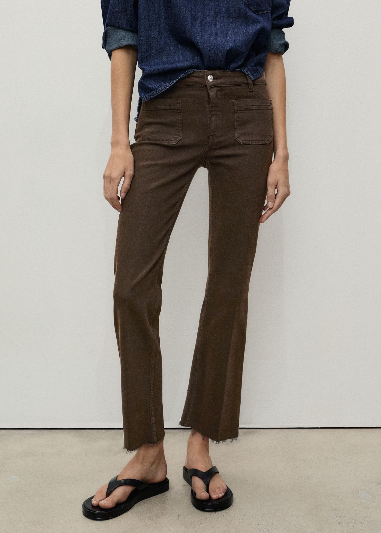 Flared cropped jeans with pockets - Women | MANGO USA Product Image