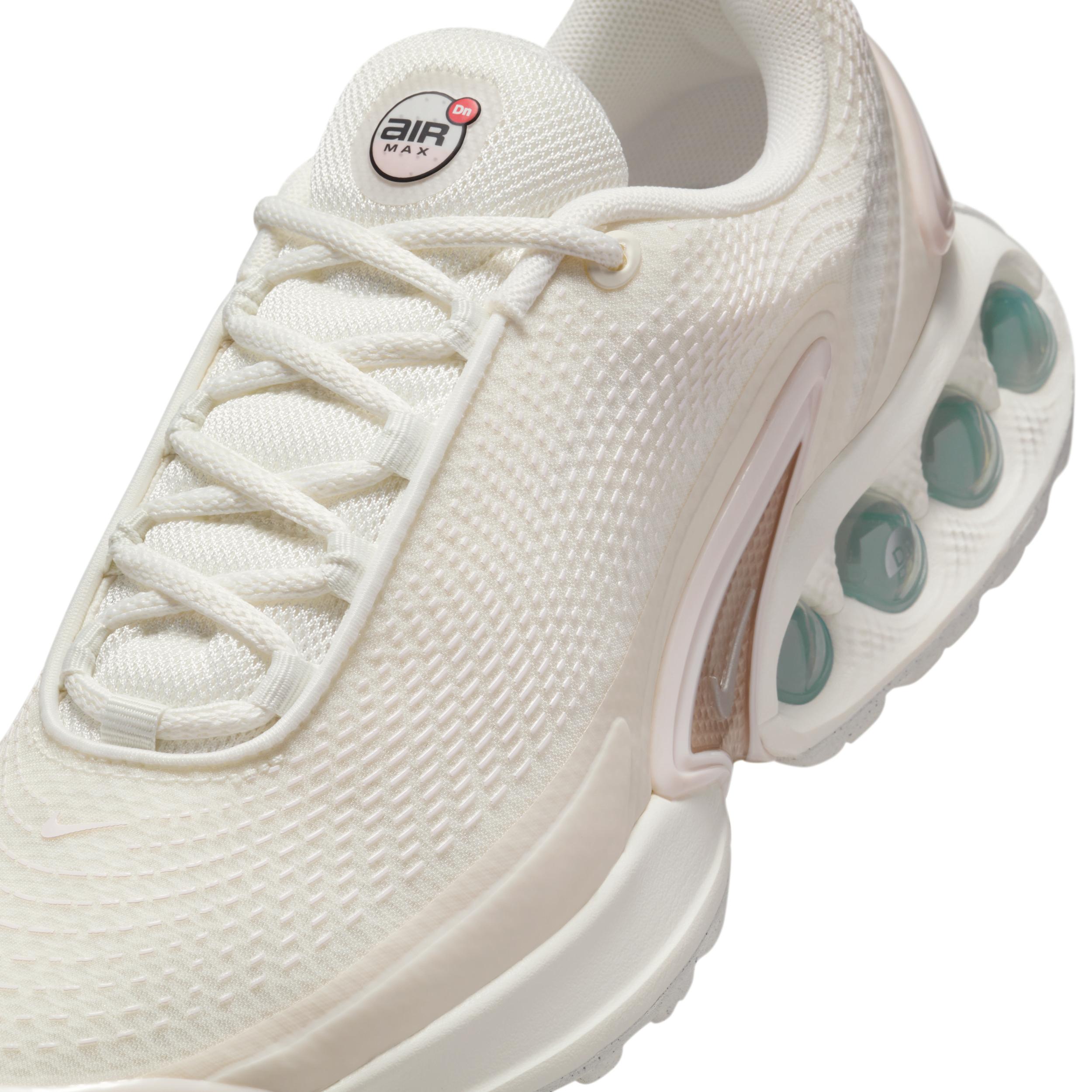 Nike Womens Air Max Dn SE Shoes | HV4436-133 Product Image
