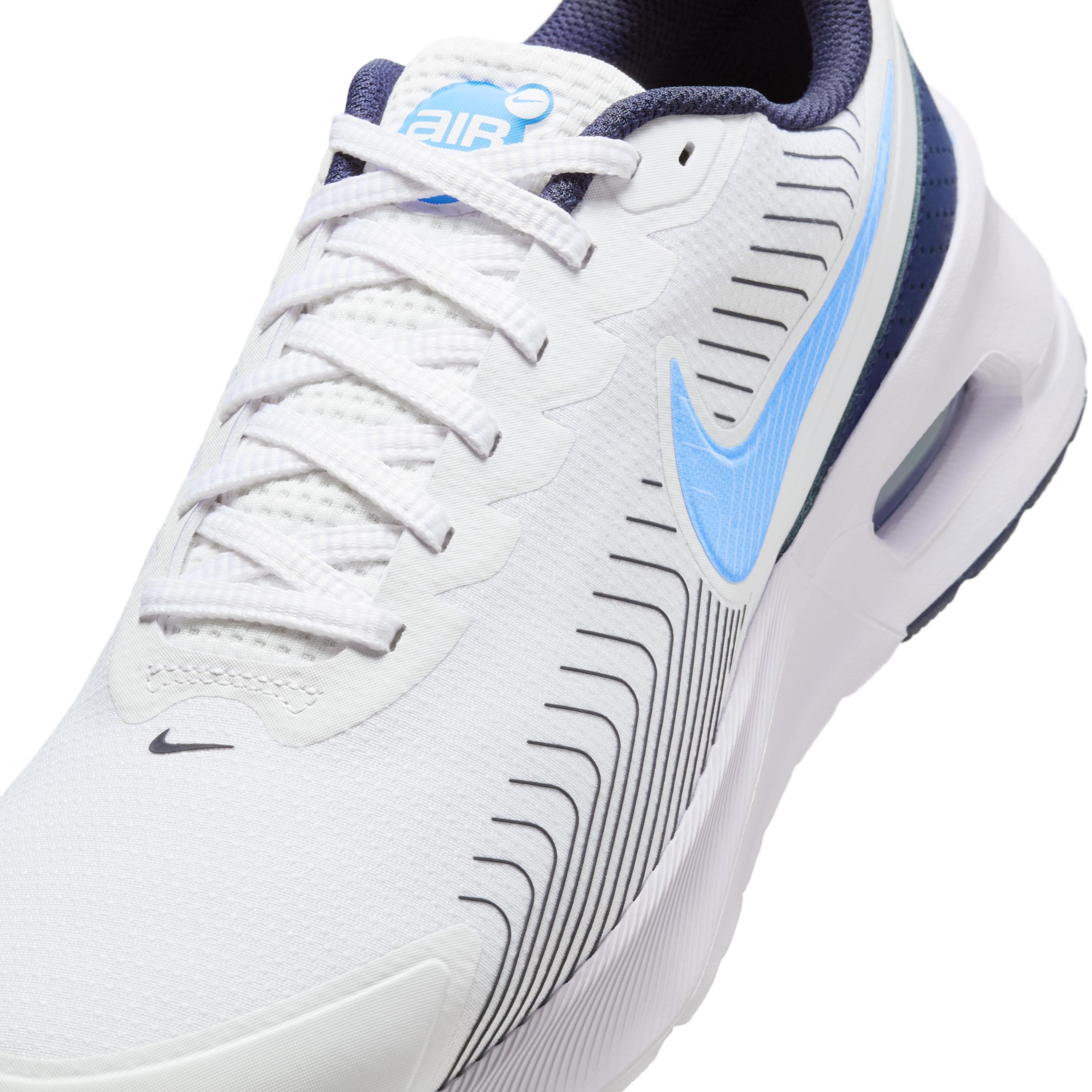 Nike Men's Air Max Nuaxis Shoes Product Image