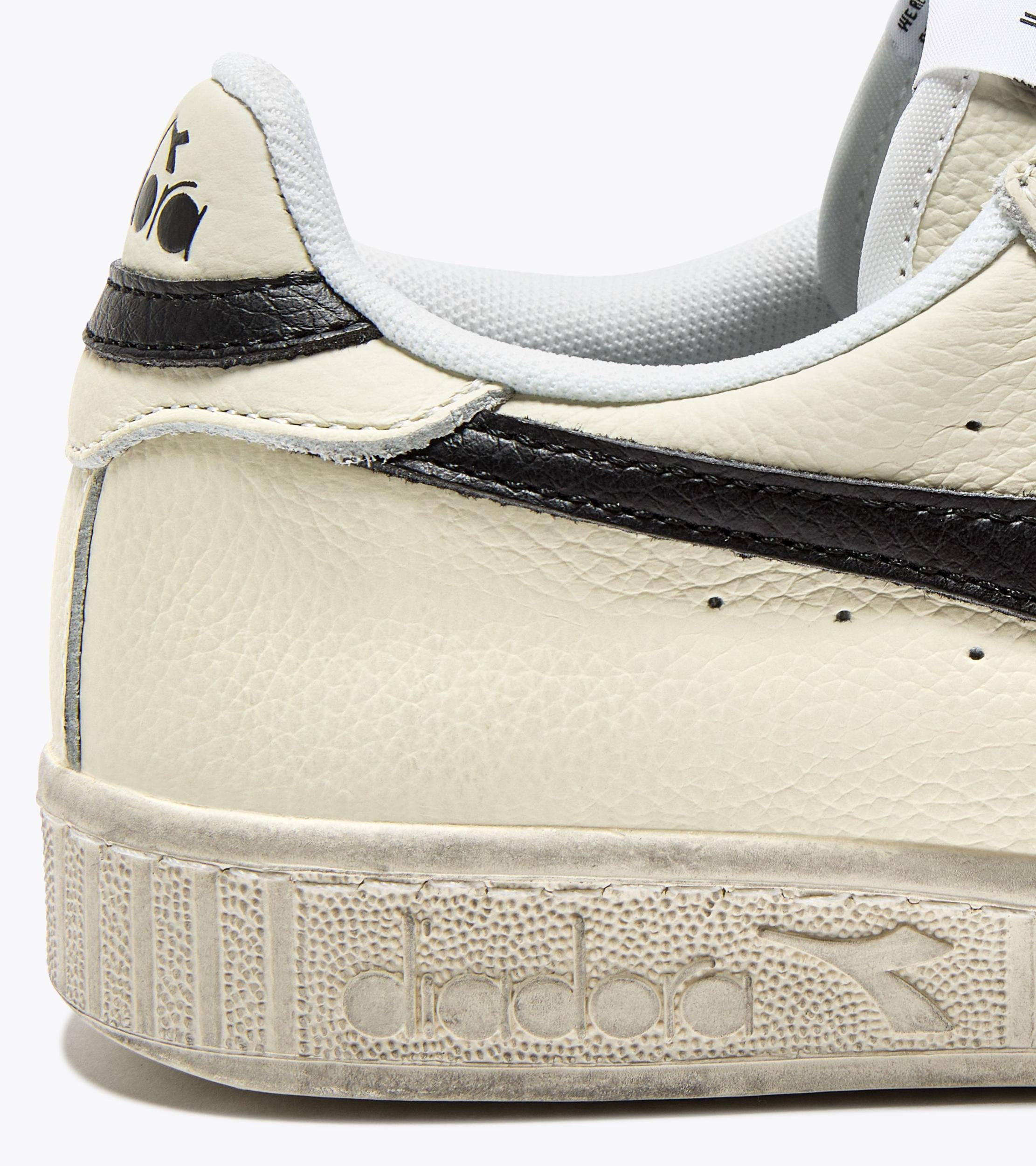 GAME L LOW WAXED Product Image