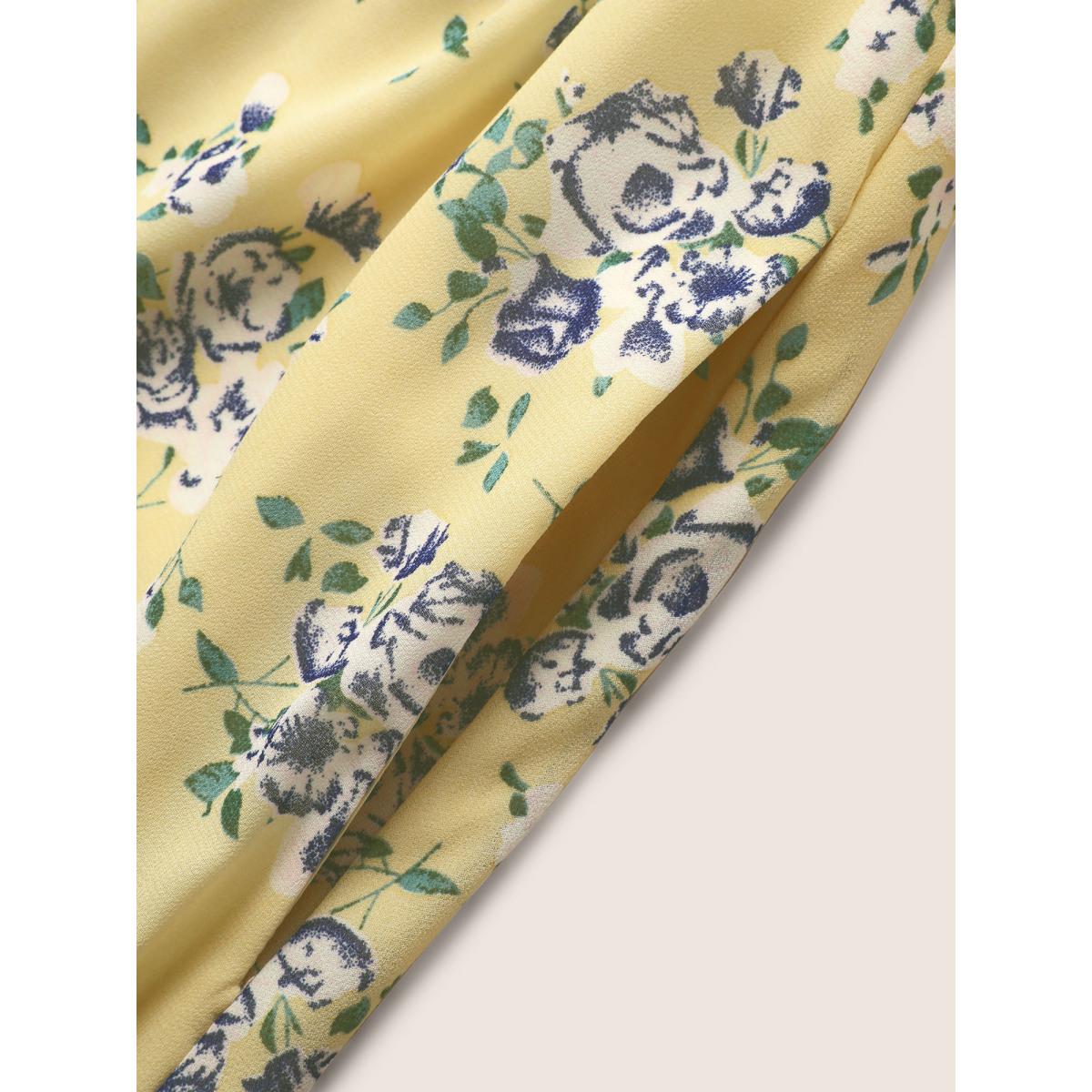 Plus Size Halter Neck Floral Elastic Waist Dress Lightyellow Women Elegant Halter neck Sleeveless Curvy BloomChic 12/L Product Image