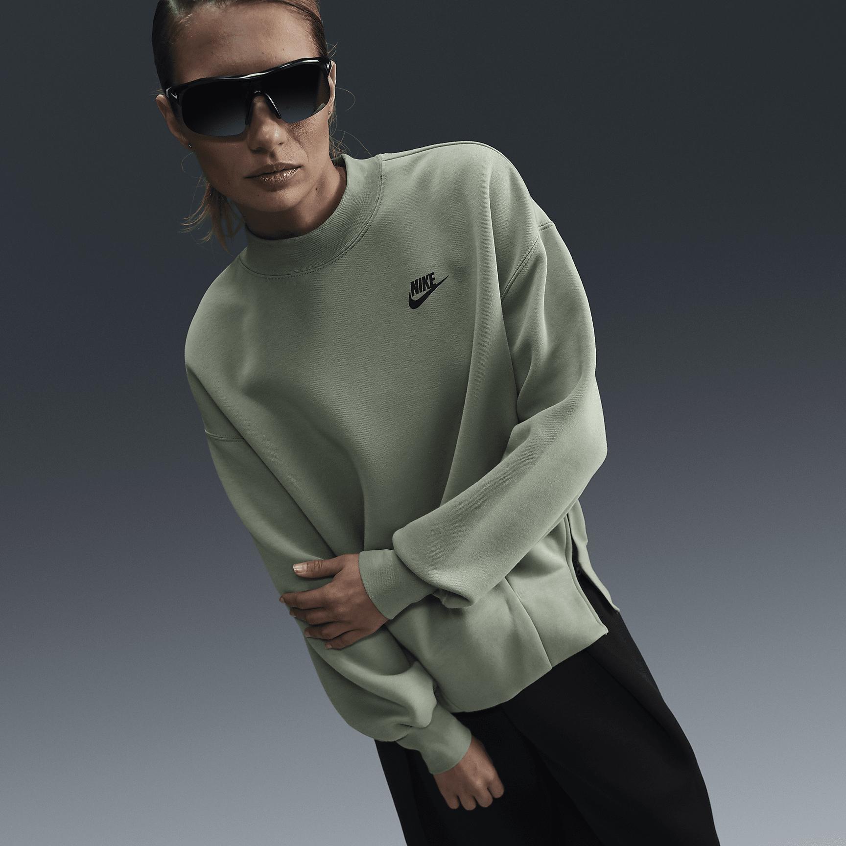 Nike Sportswear Tech Fleece Women's Oversized Crew-Neck Sweatshirt Product Image