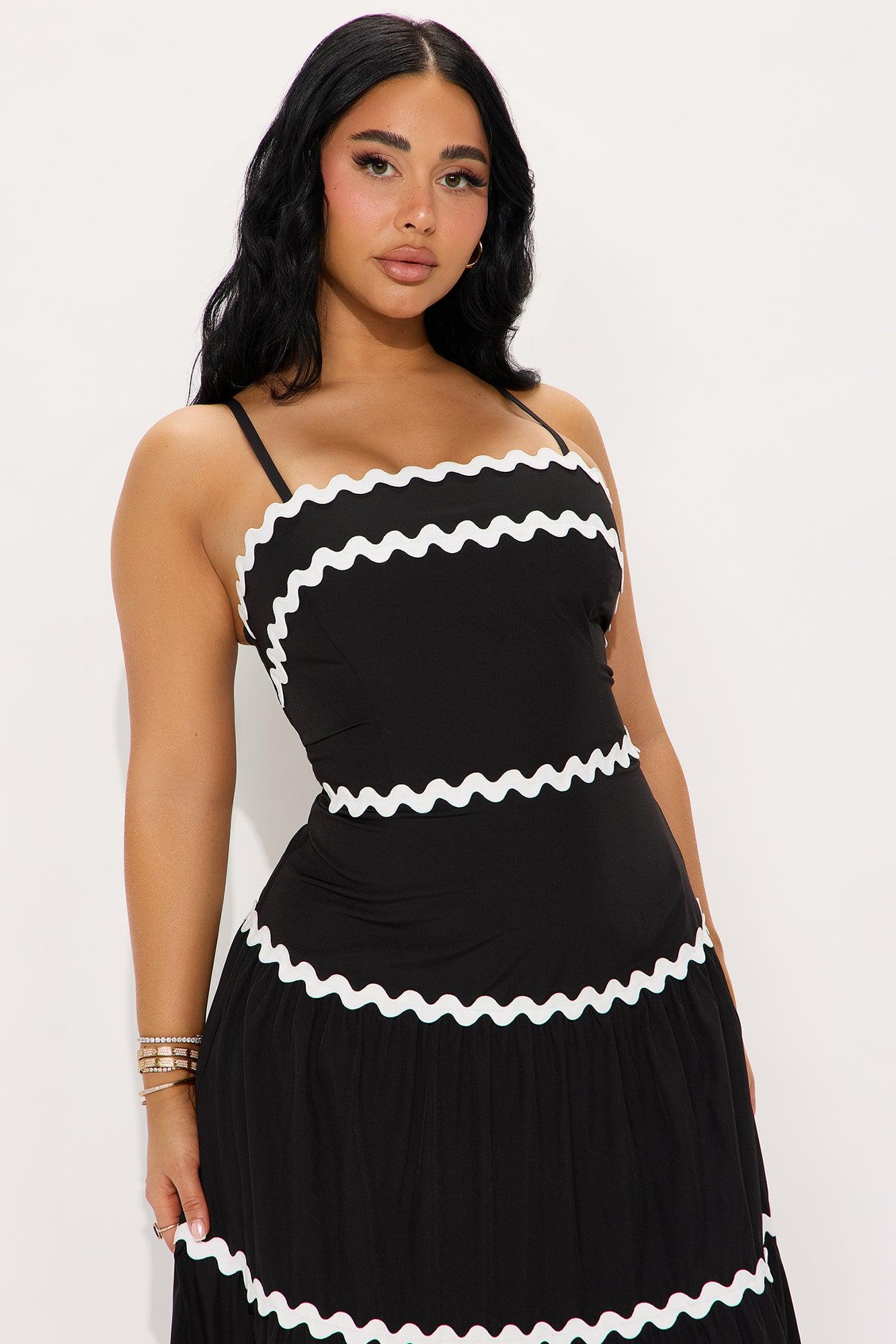 Josie Contrast Maxi Dress - Black/White Product Image