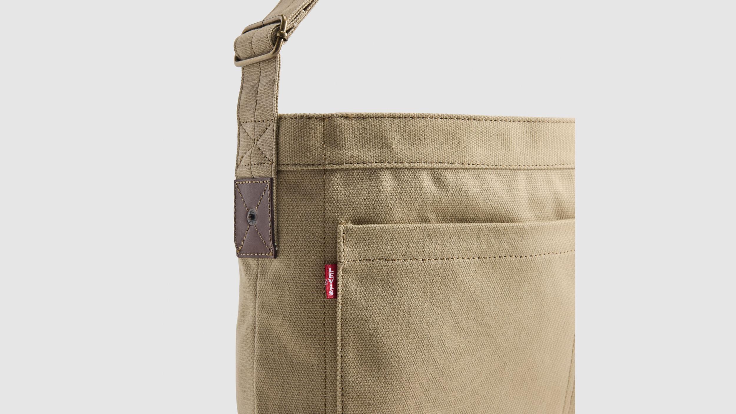 Heritage Messenger Bag Product Image