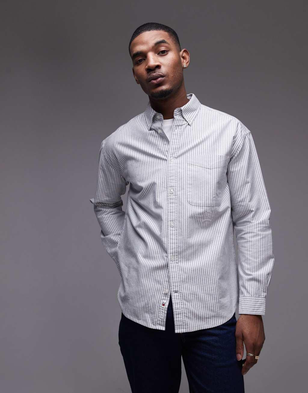 Tommy Jeans oxford shirt with crest logo in navy stripe Product Image