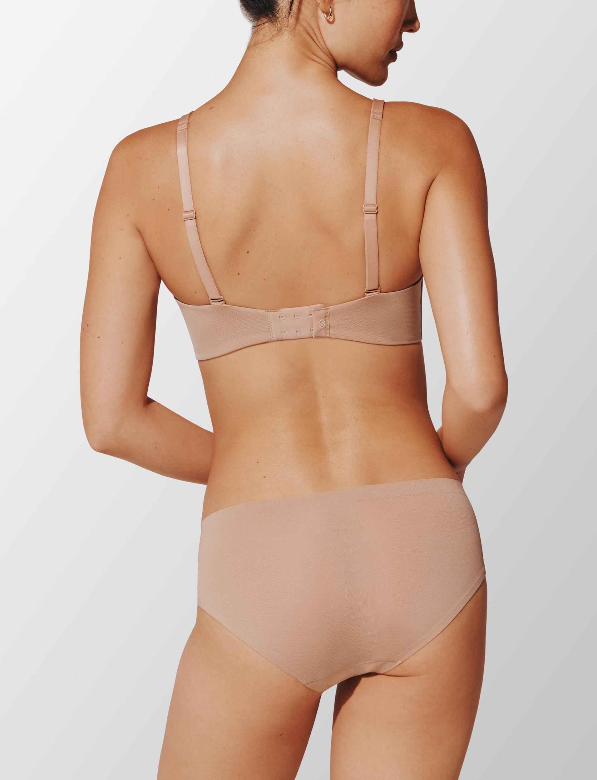 Thermoregulating TempSync™ Wireless Plunge Bra Product Image