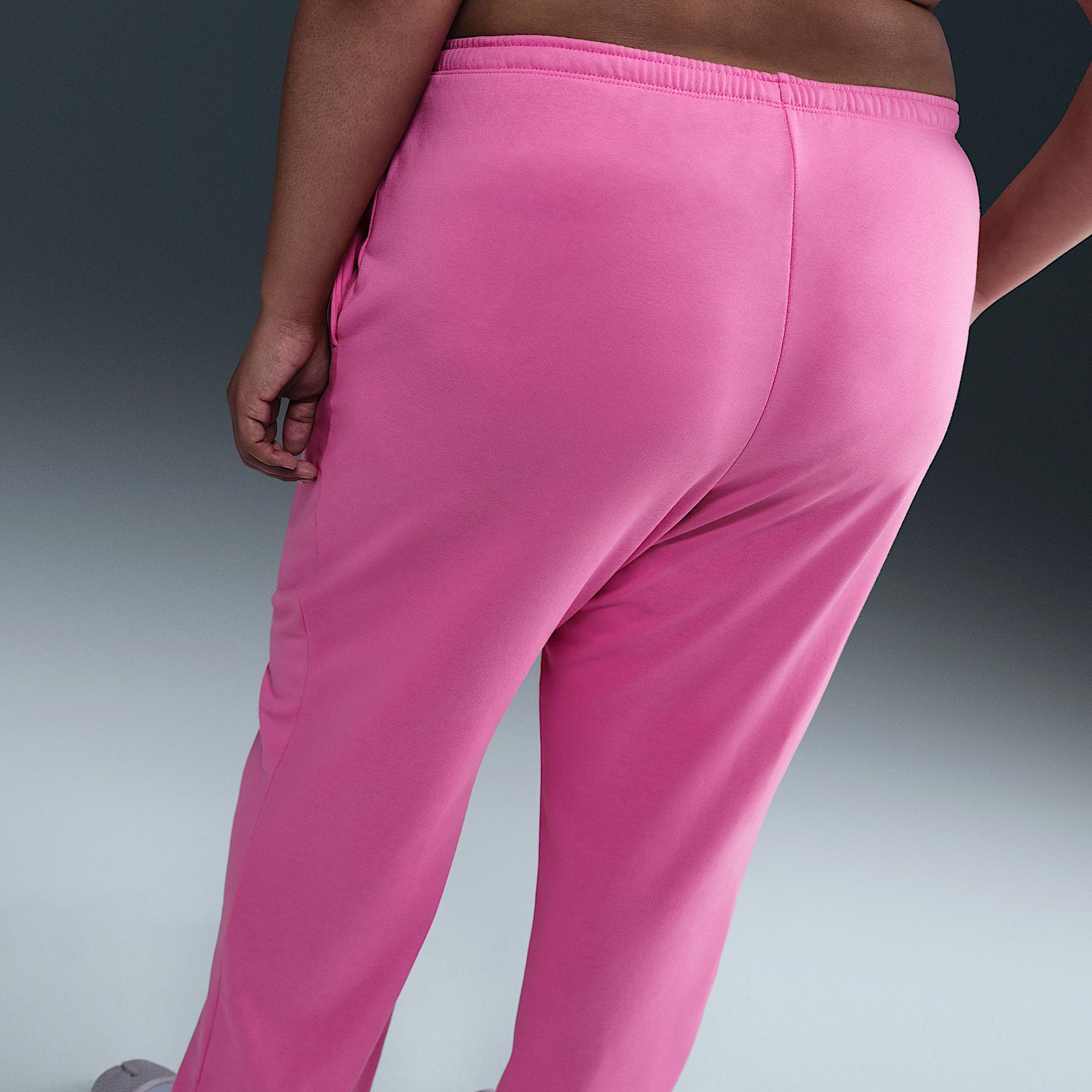 Nike Sportswear Chill Terry Women's Mid-Rise French Terry Open-Hem Sweatpants (Plus Size) Product Image