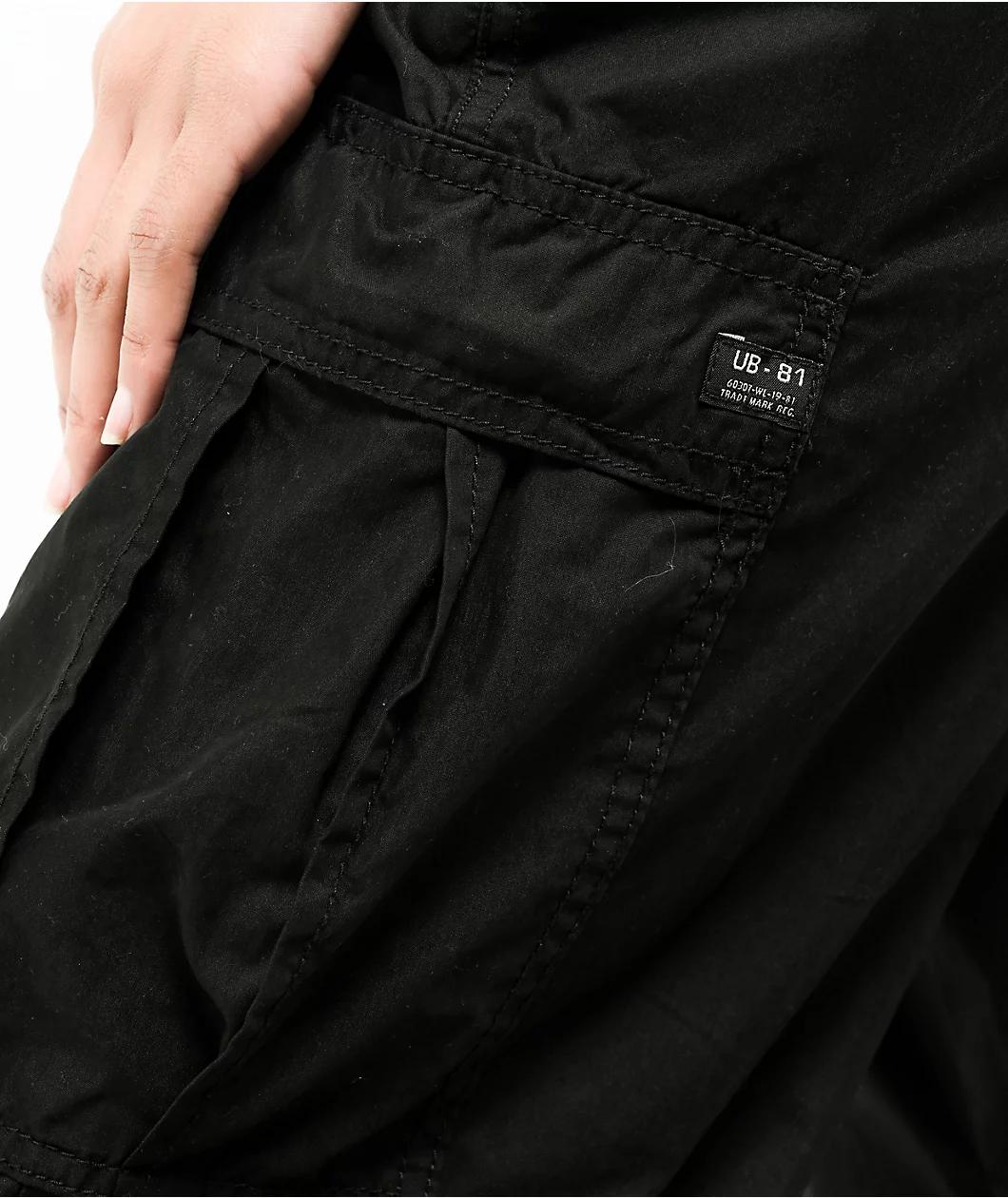 Unionbay Logan Black Cargo Pants Product Image