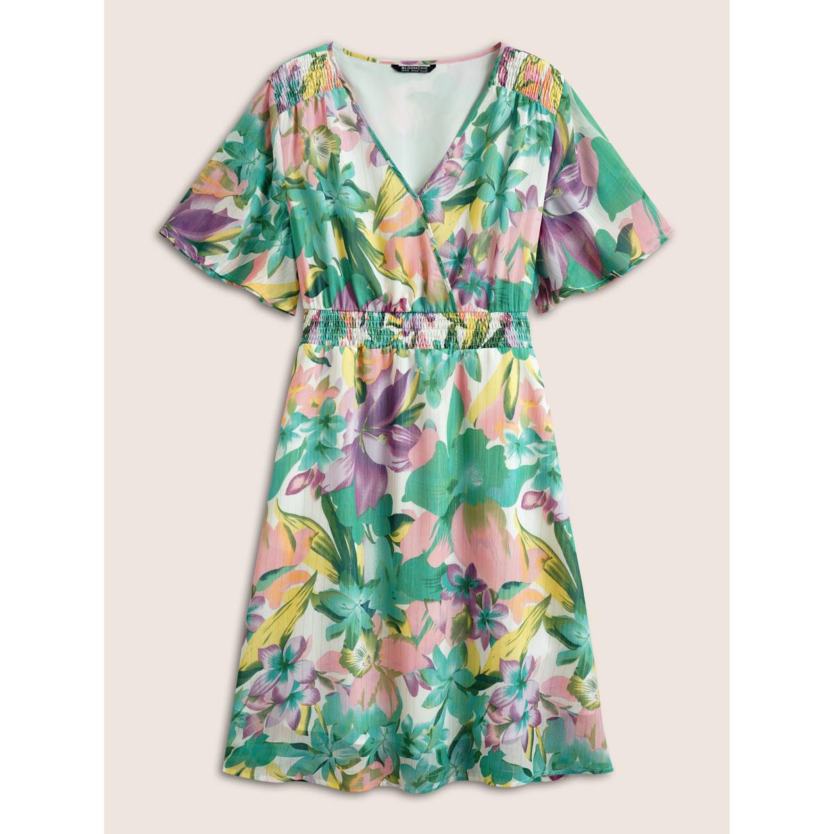 Plus Size Floral Print Overlap Collar Pocket Shirred Dress Green Women Elegant Non Overlap Collar Short sleeve Curvy Midi Dress BloomChic 14-16/1X Product Image
