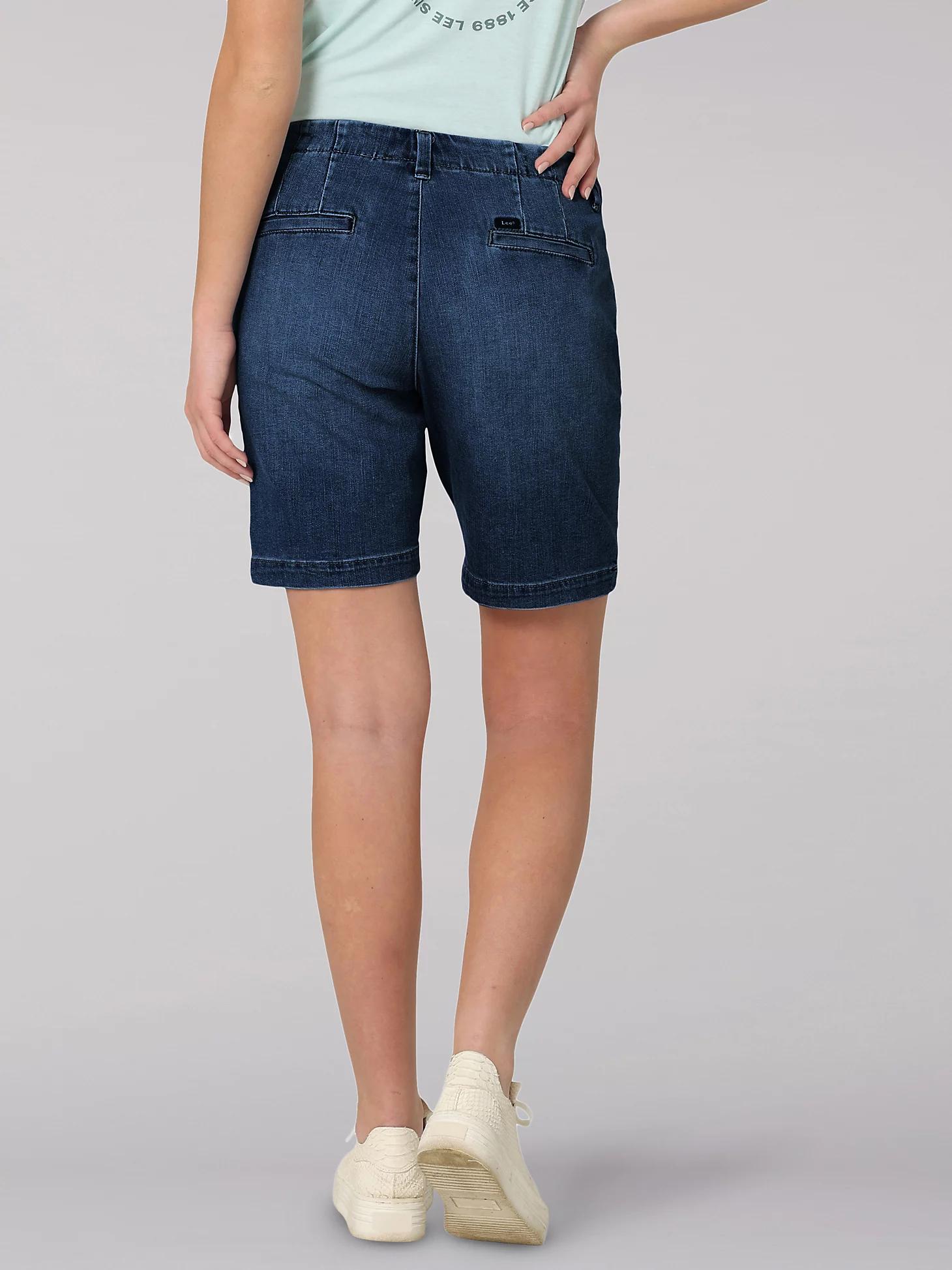 Women's Legendary Chino Bermuda | Women's Shorts | Lee® Product Image