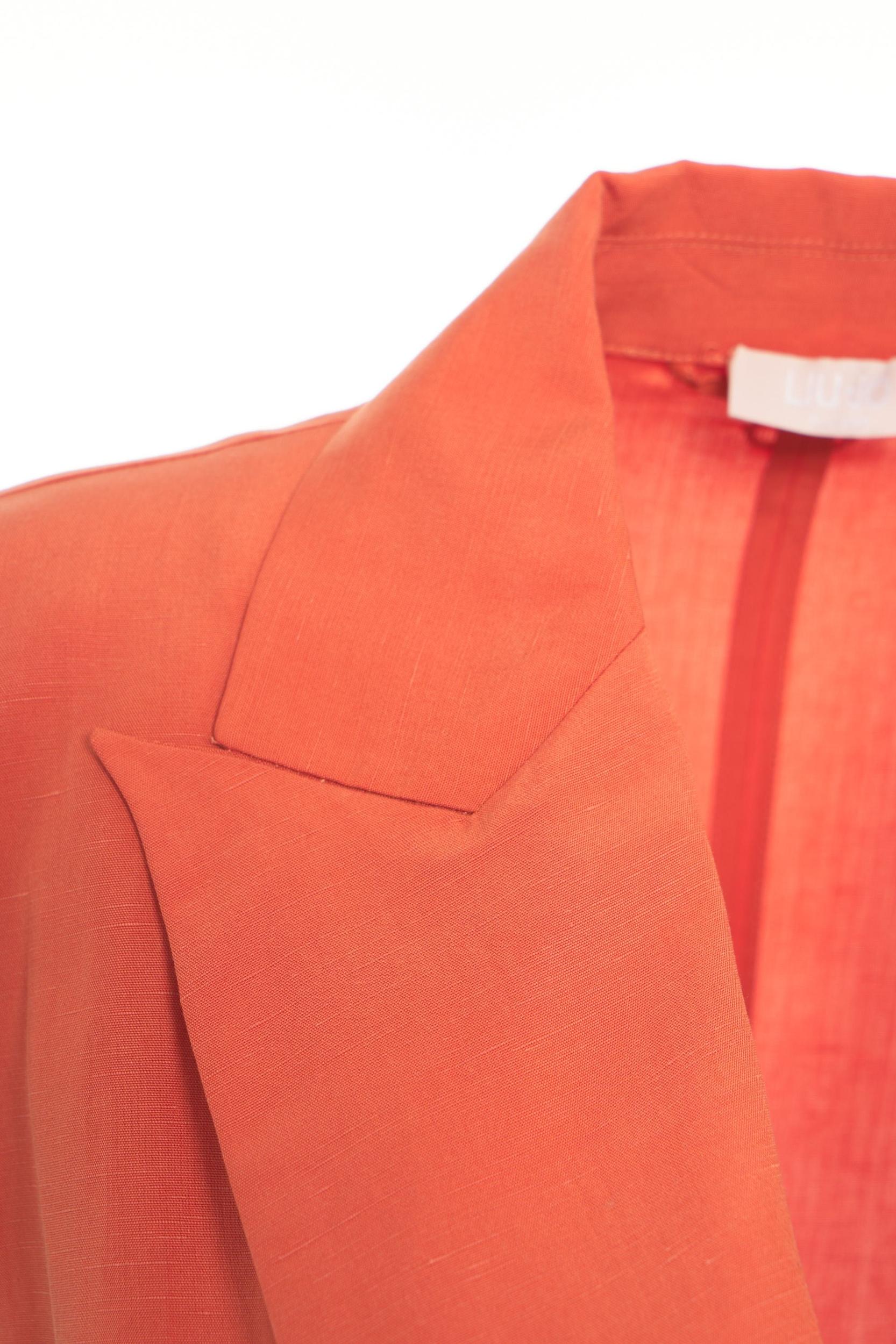 Vest with waist belt Product Image