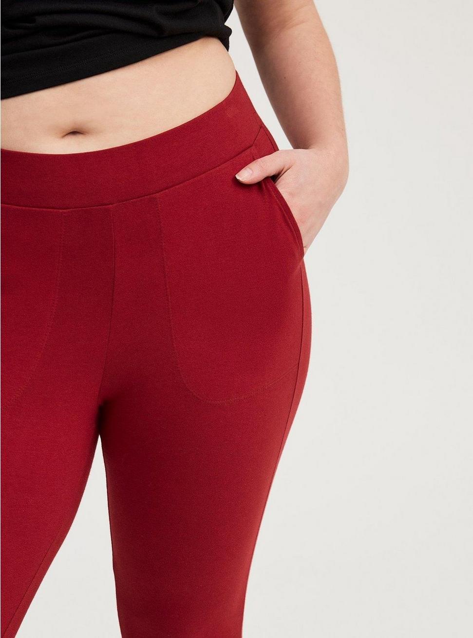 Pedal Pusher Pocket Legging Product Image