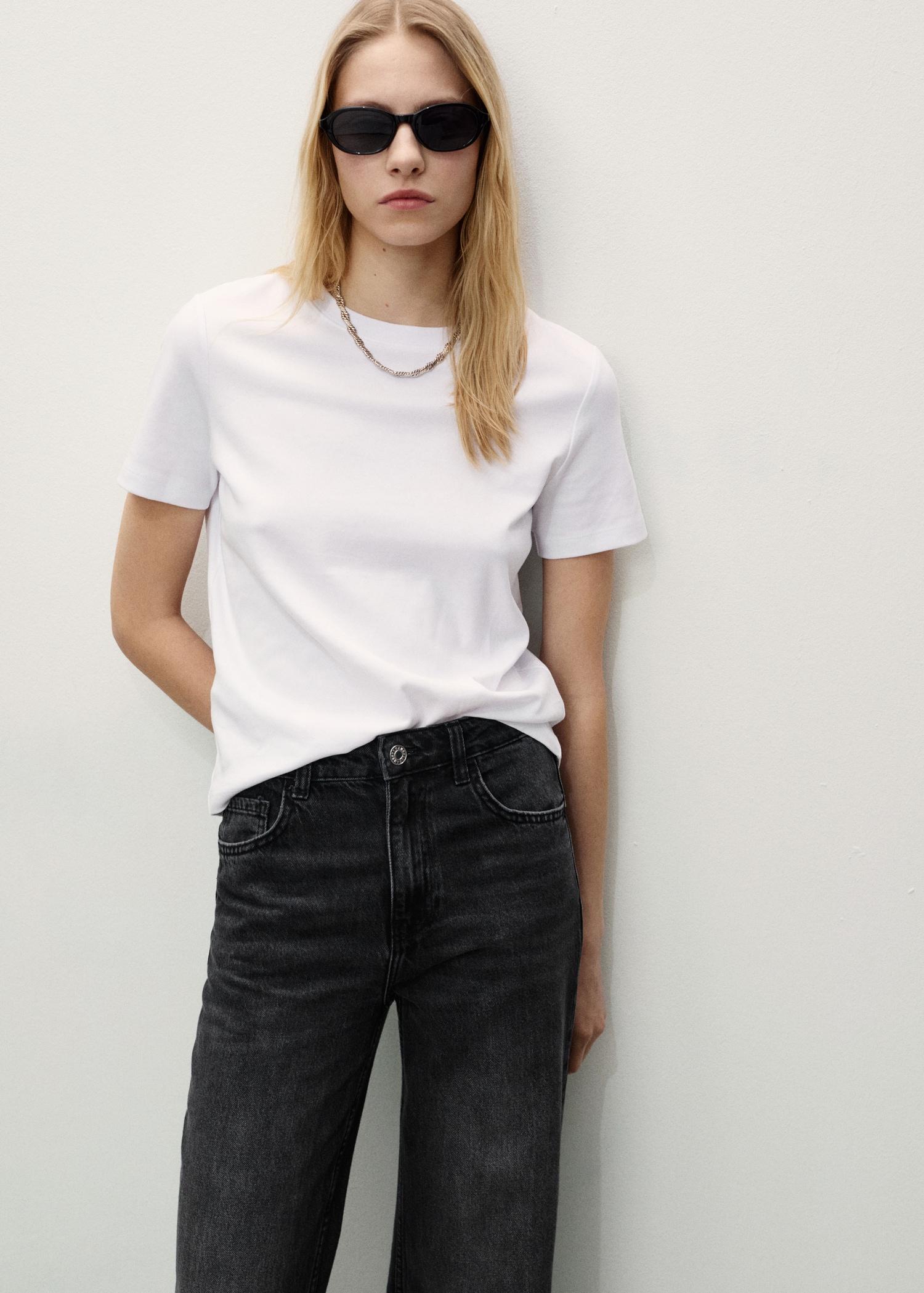 Danila wideleg high-rise jeans - Women | MANGO USA Product Image