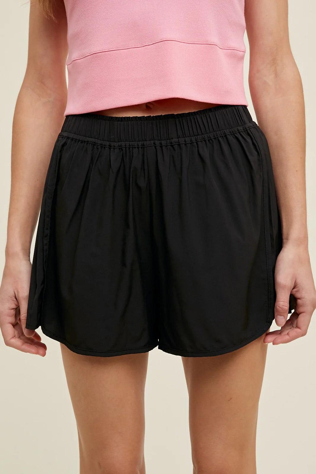 PLEATED SIDE ACTIVE SHORTS Product Image