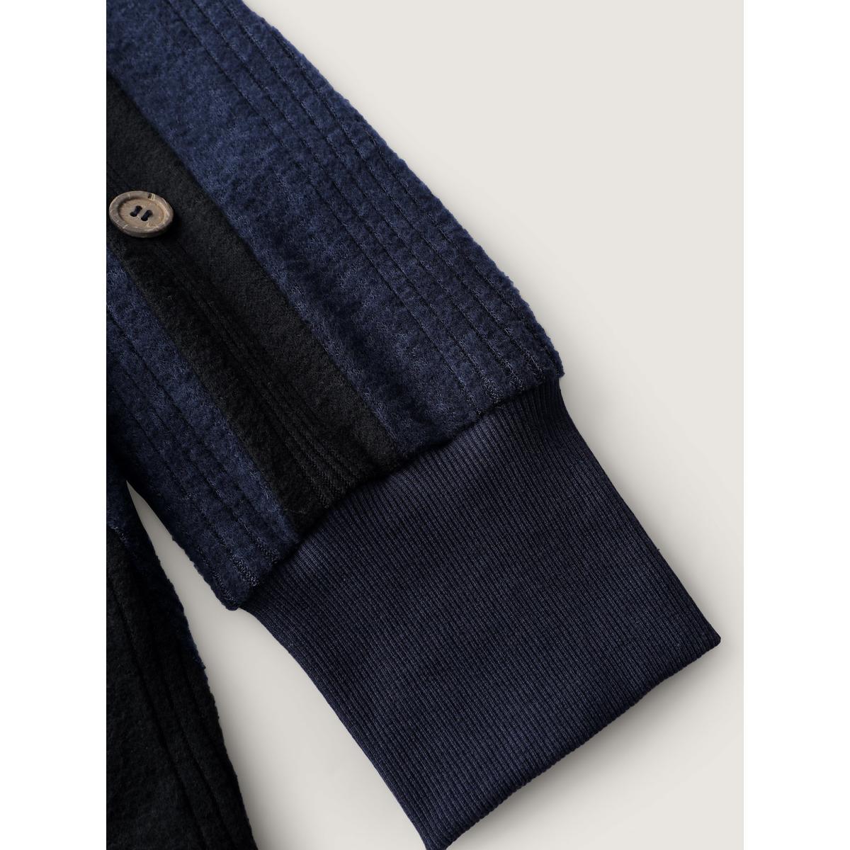 Plus Size Color Contrast Raglan Sleeve Sweatshirt Women Black Leisure Round Neck Casual Sweatshirts BloomChic 22-24/3X Product Image