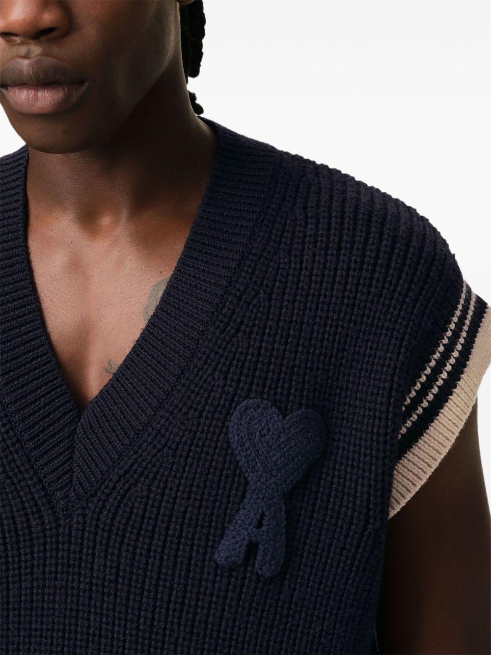 ribbed sleeveless V-neck sweater Product Image