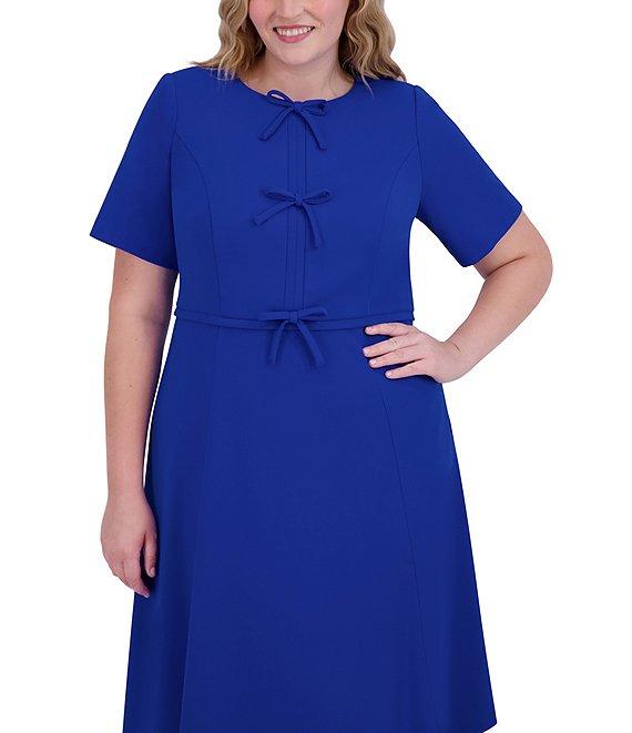 Jessica Howard Plus Size Crew Neck Short Sleeve Bow Front Scuba Crepe Midi Dress Product Image