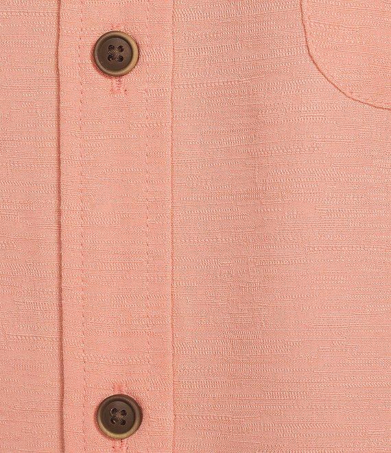 Roundtree & Yorke Short Sleeve Solid Slub Sport Shirt Product Image