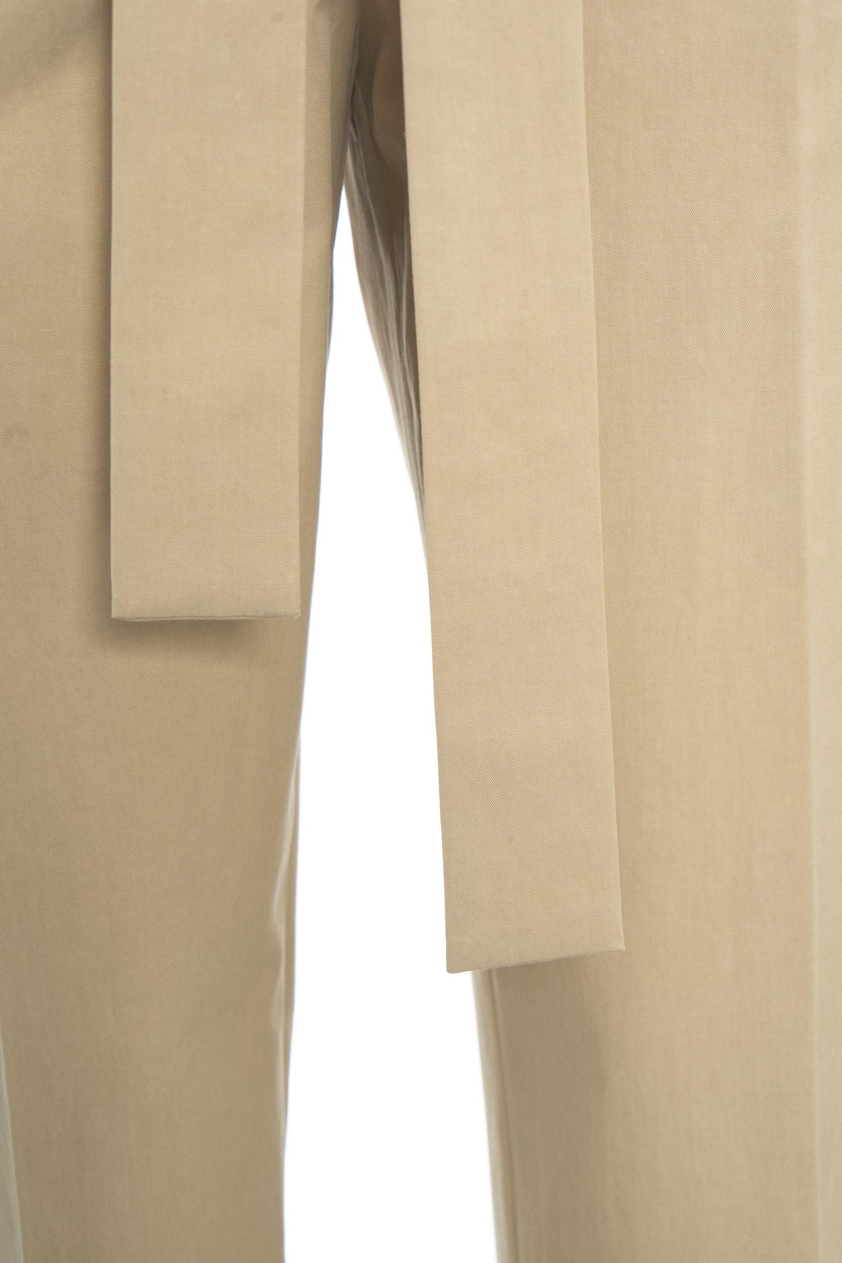 Chino pants with belt Product Image