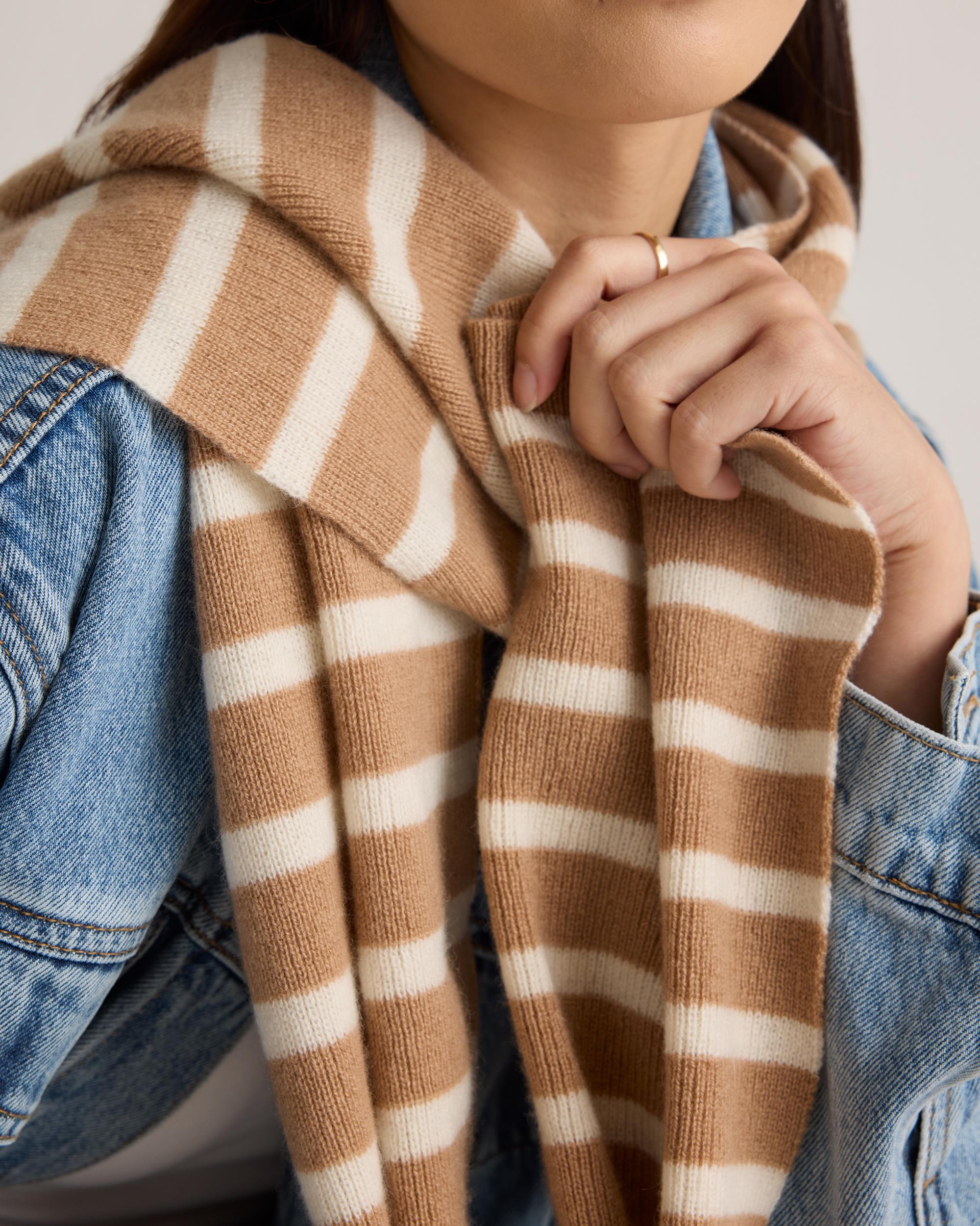 Quince | Women's Mongolian Cashmere Scarf Product Image