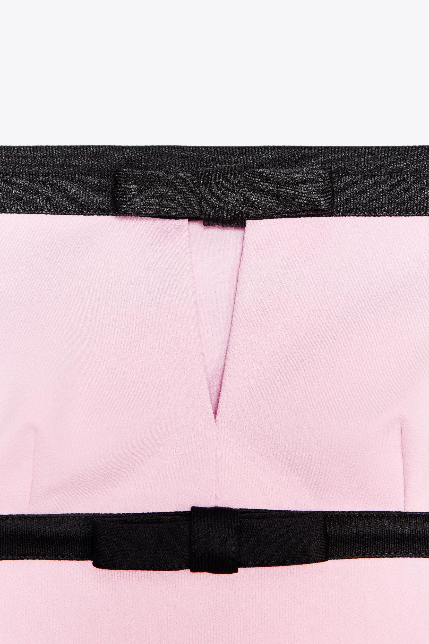 TIE FRONT CROP TOP Product Image