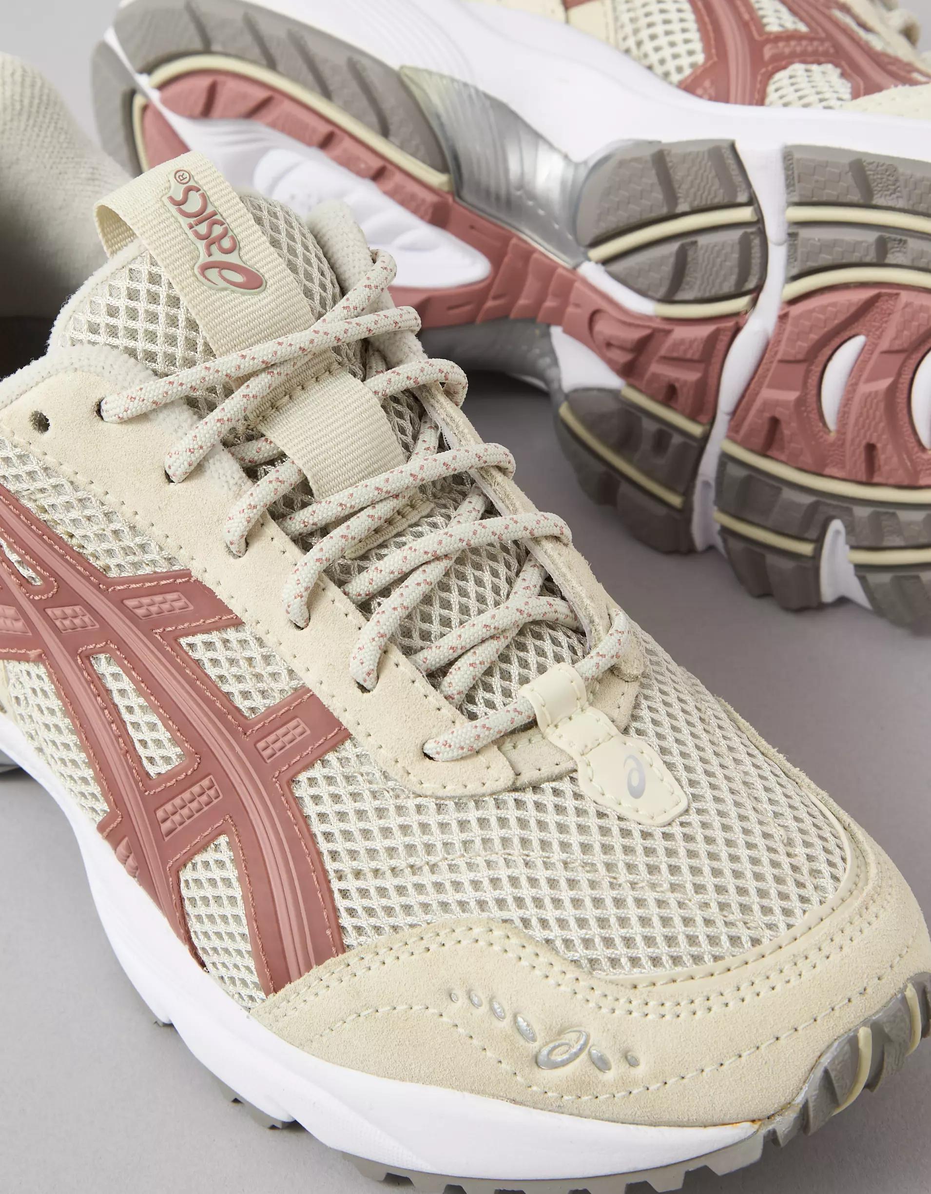 Asics GEL-1090V2 Sneaker Product Image