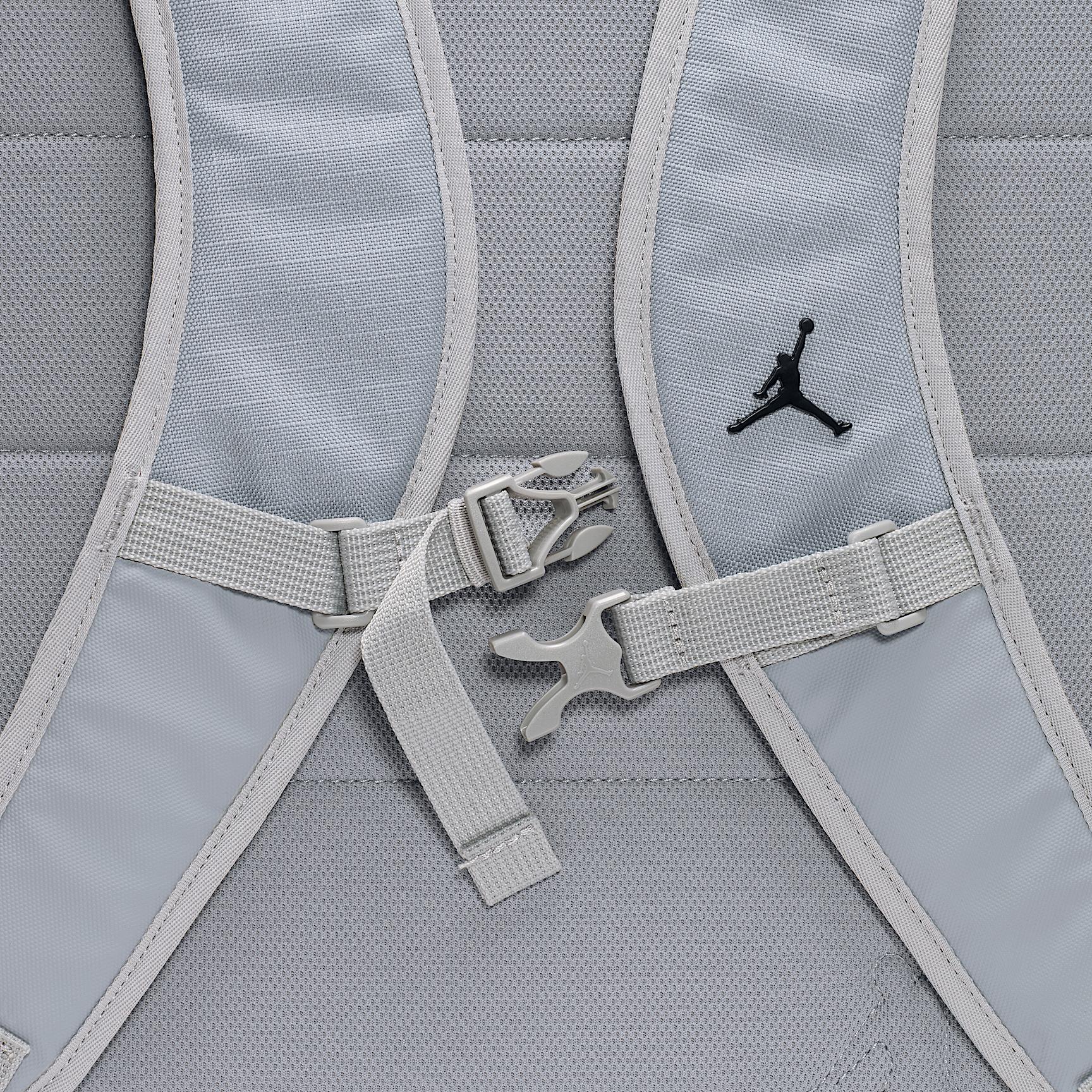 Jordan Blacktop Backpack (25L) Product Image
