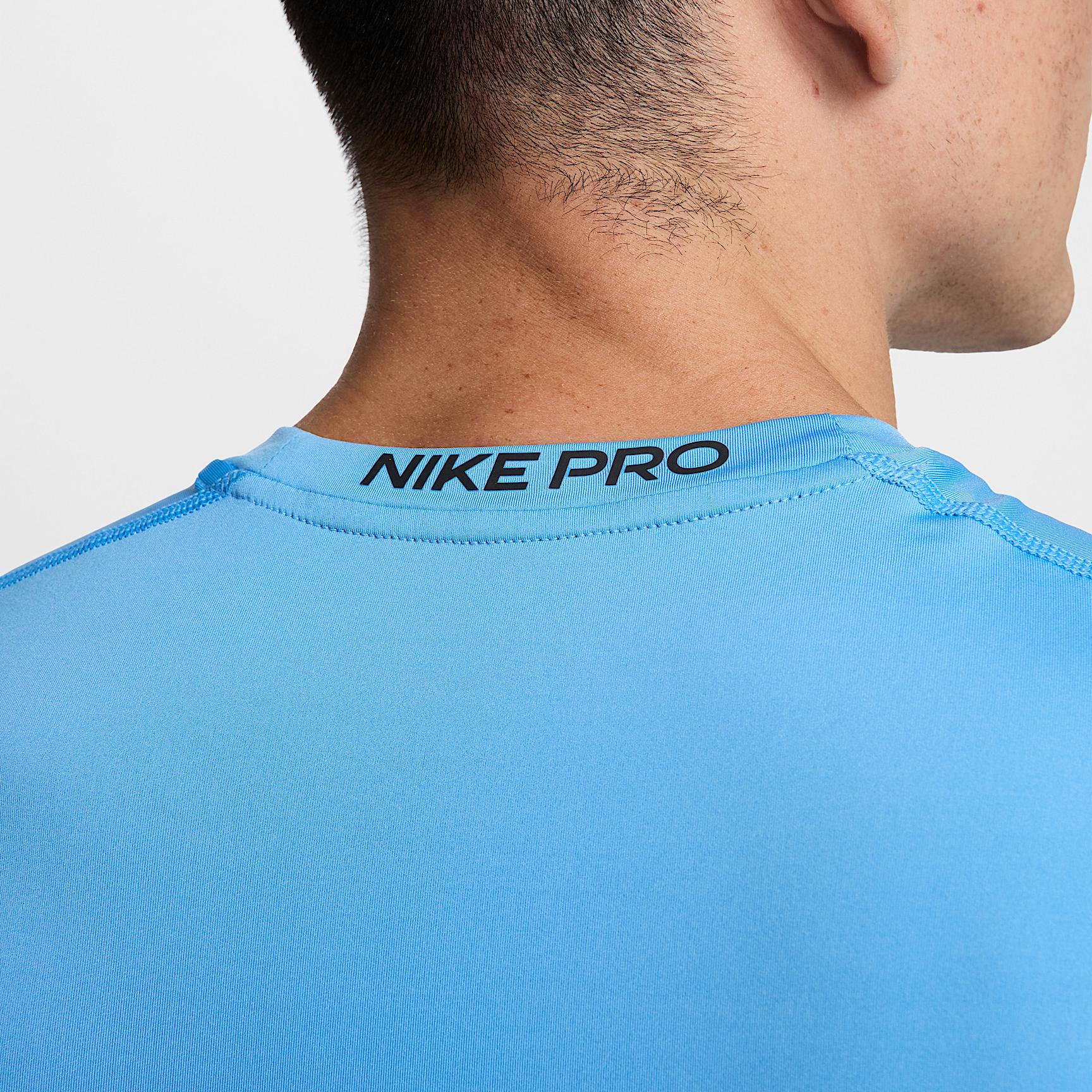 Nike Pro Men's Dri-FIT Slim Sleeveless Top Product Image