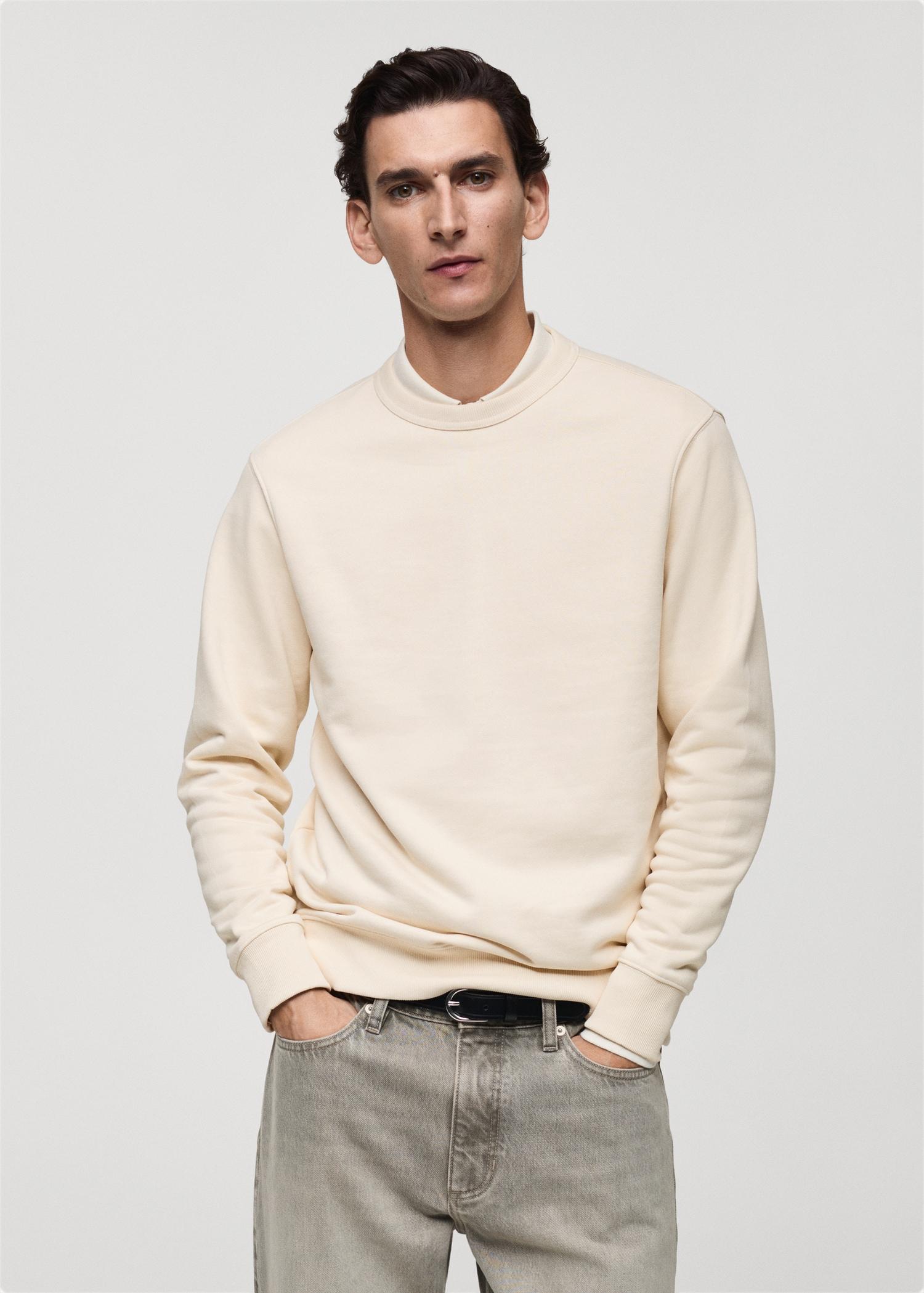 Regular-fit cotton sweatshirt - Men | MANGO USA Product Image