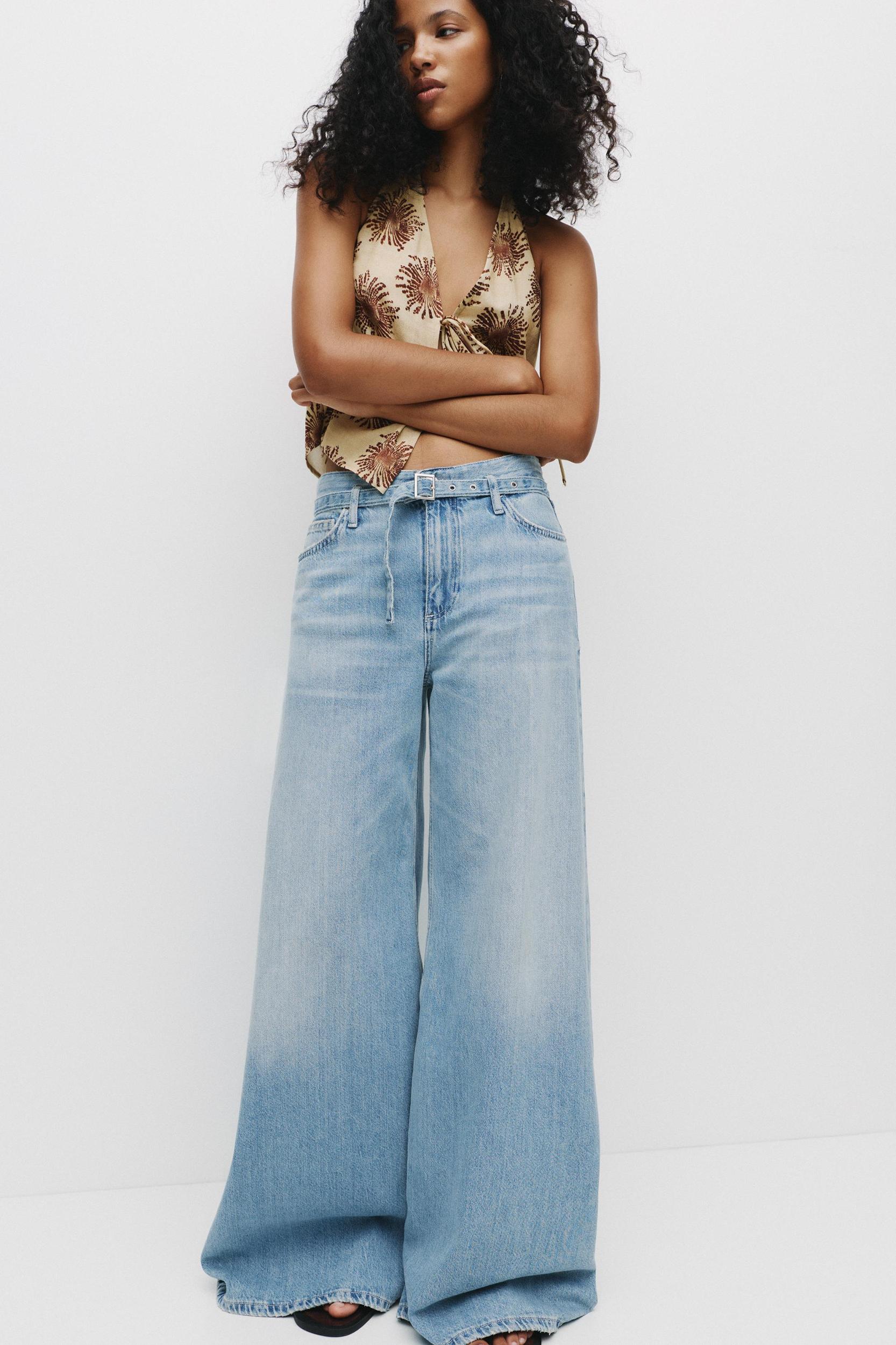 Belted super wide-leg jeans Product Image