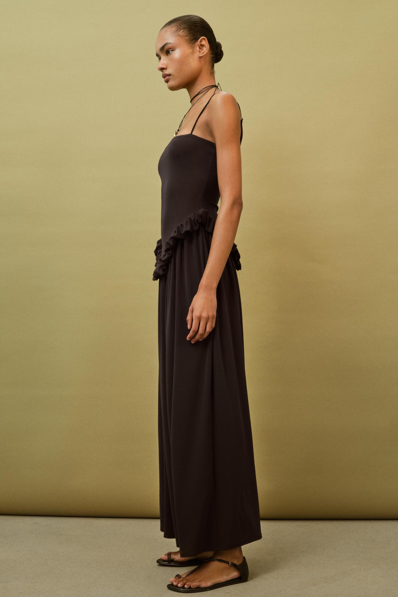 PEPLUM VOLUME DRESS Product Image