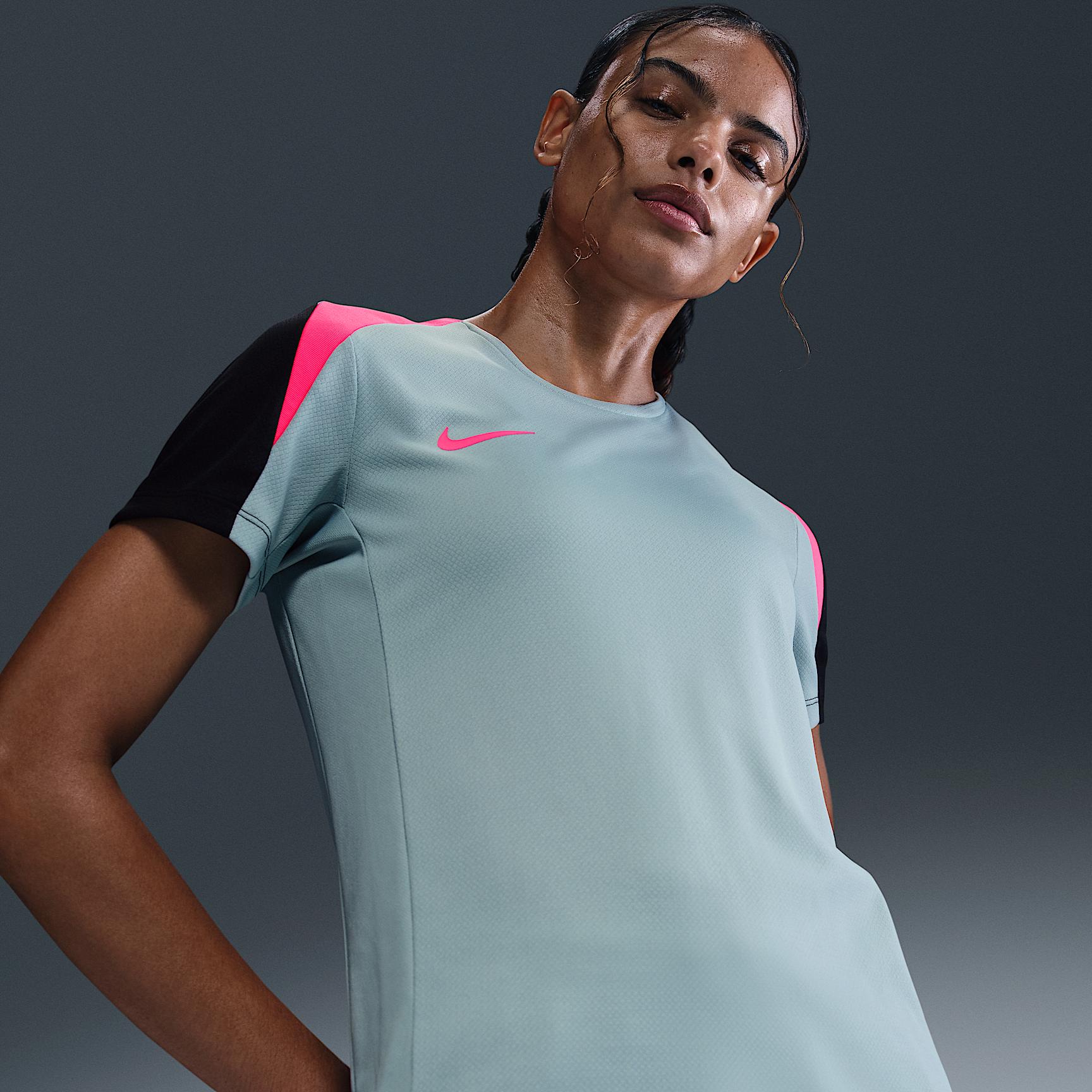 Nike Strike Women's Dri-FIT Short-Sleeve Soccer Top Product Image
