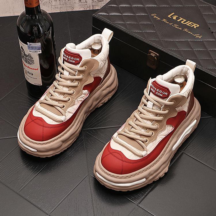 Lettering Applique Lace-Up Platform Sneakers Product Image