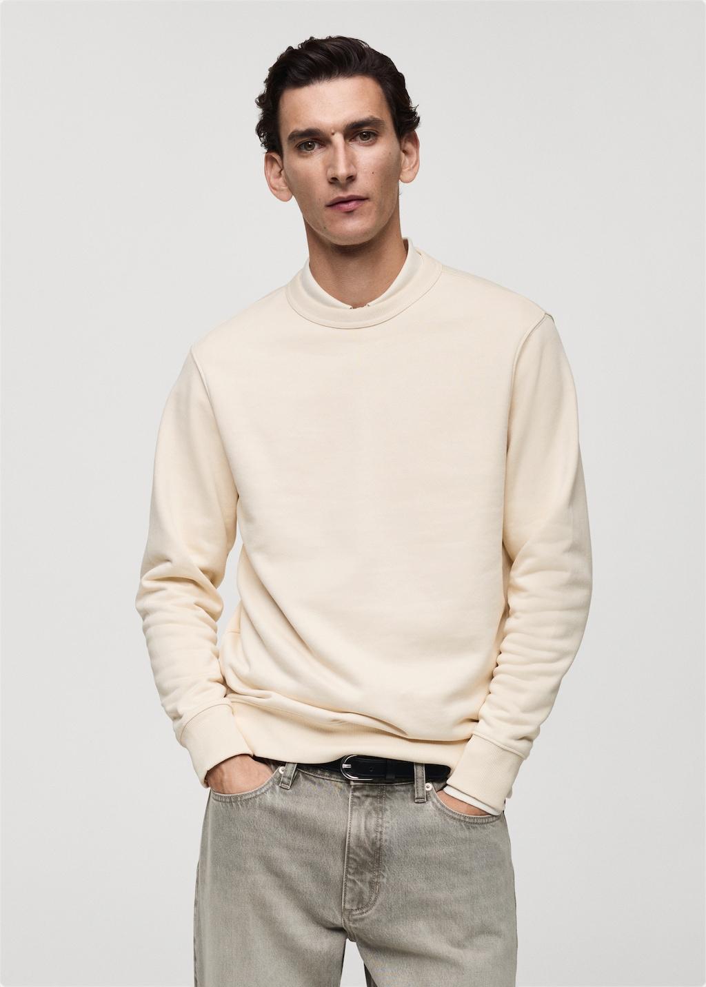 Regular-fit cotton sweatshirt - Men | MANGO USA Product Image
