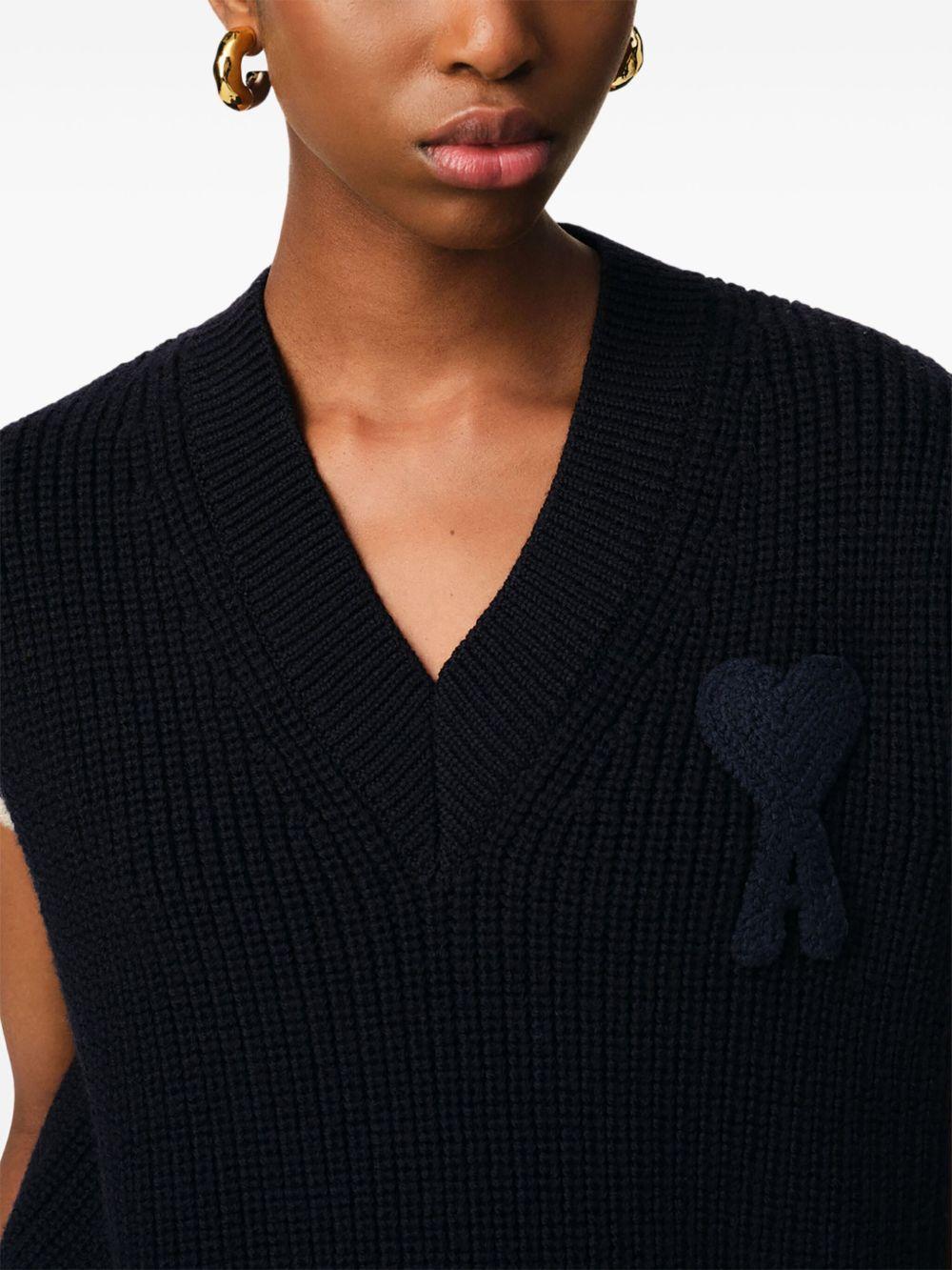 ribbed sleeveless V-neck sweater Product Image