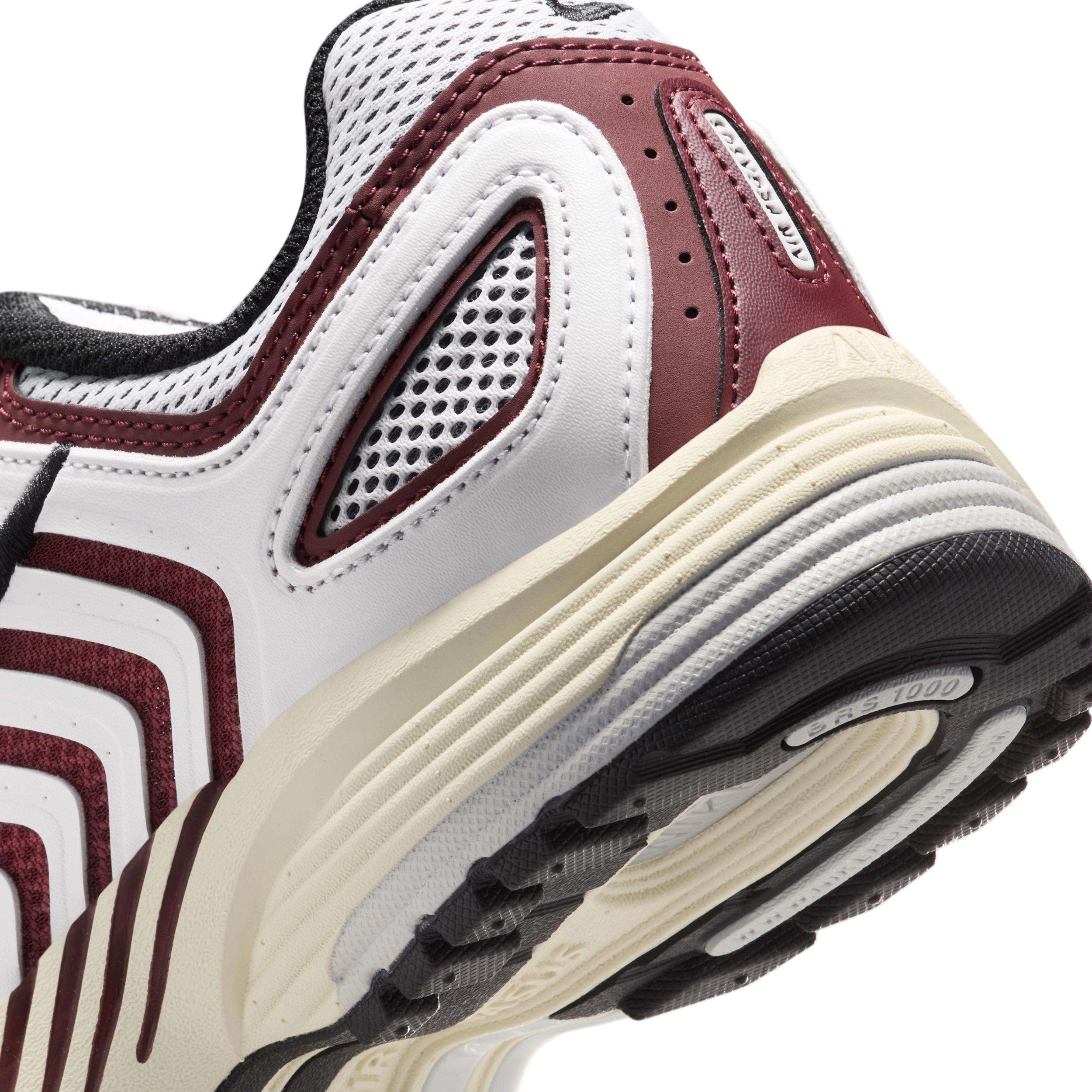 Nike Women's Air Pegasus 2005 Shoes Product Image