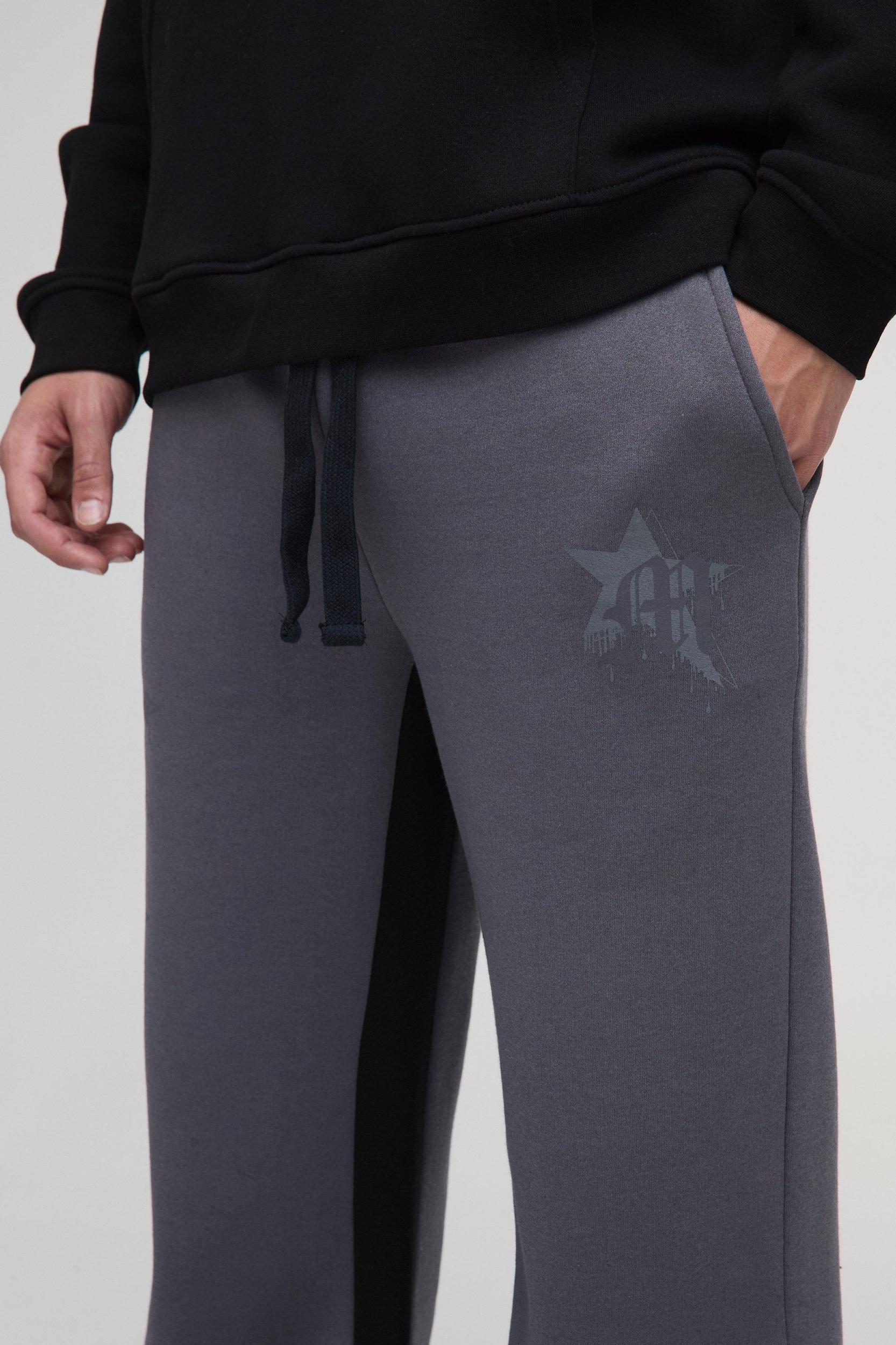 Relaxed Fit Flare Star Gusset Sweatpants | boohooMAN USA Product Image